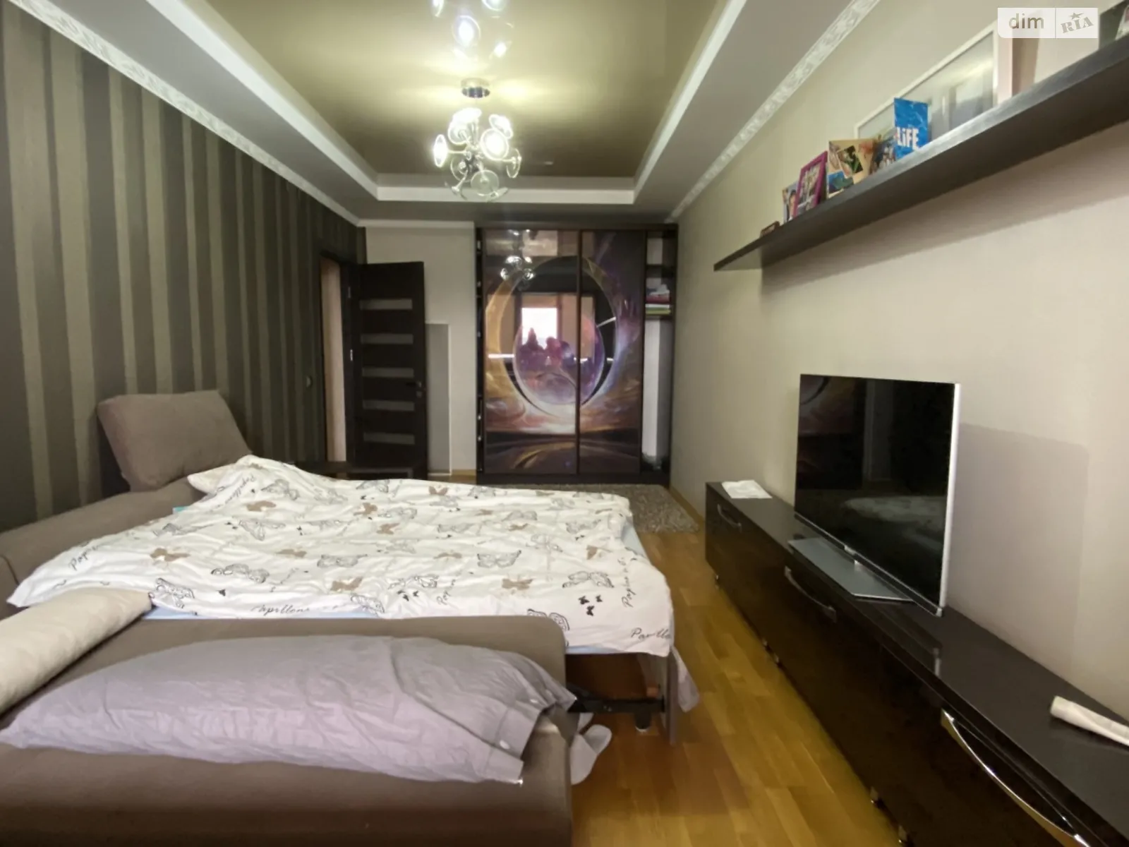 Продається 2-кімнатна квартира 62 кв. м у Івано-Франківську, вул. Федьковича - фото 1