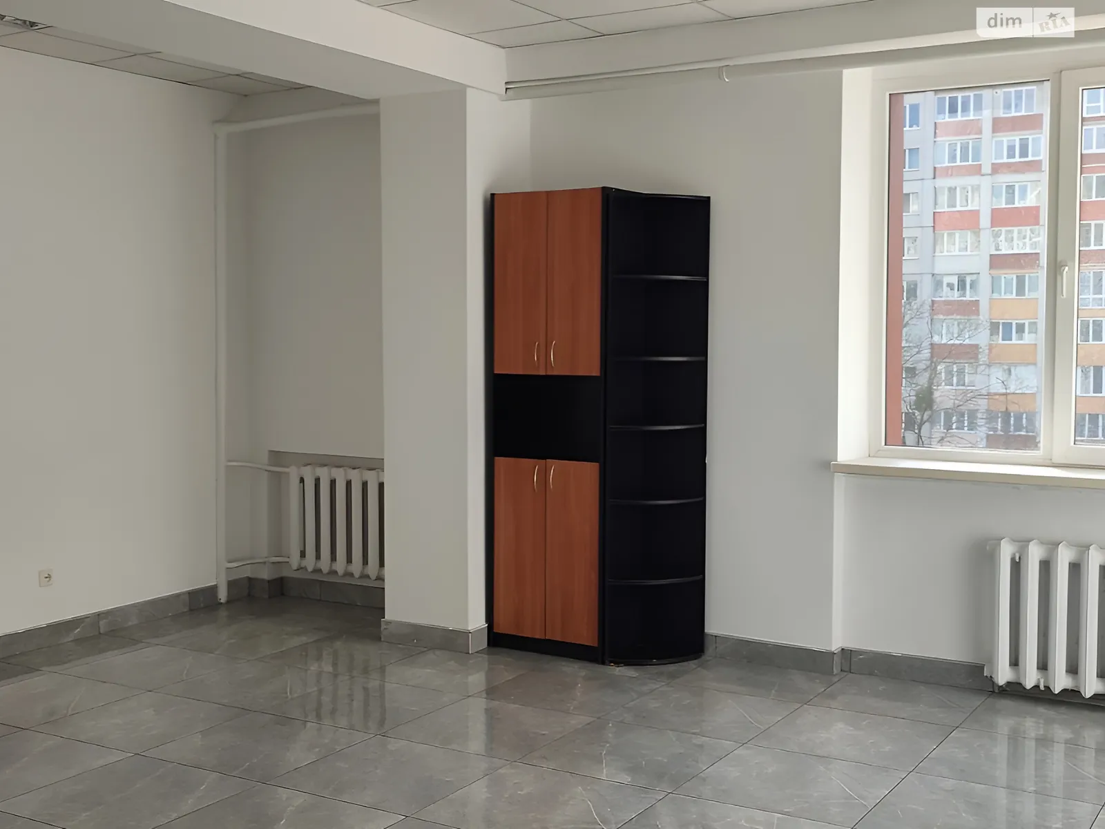Здається в оренду офіс 33.5 кв. м в бізнес-центрі, цена: 5700 грн - фото 1