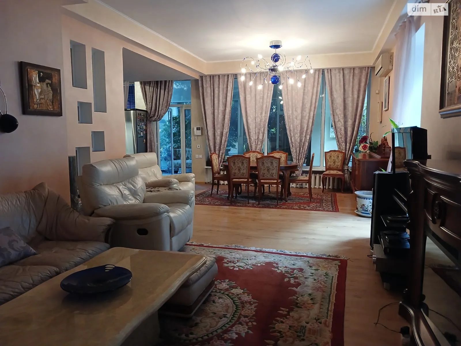 Продается дом на 2 этажа 279 кв. м с балконом, цена: 298000 $ - фото 1