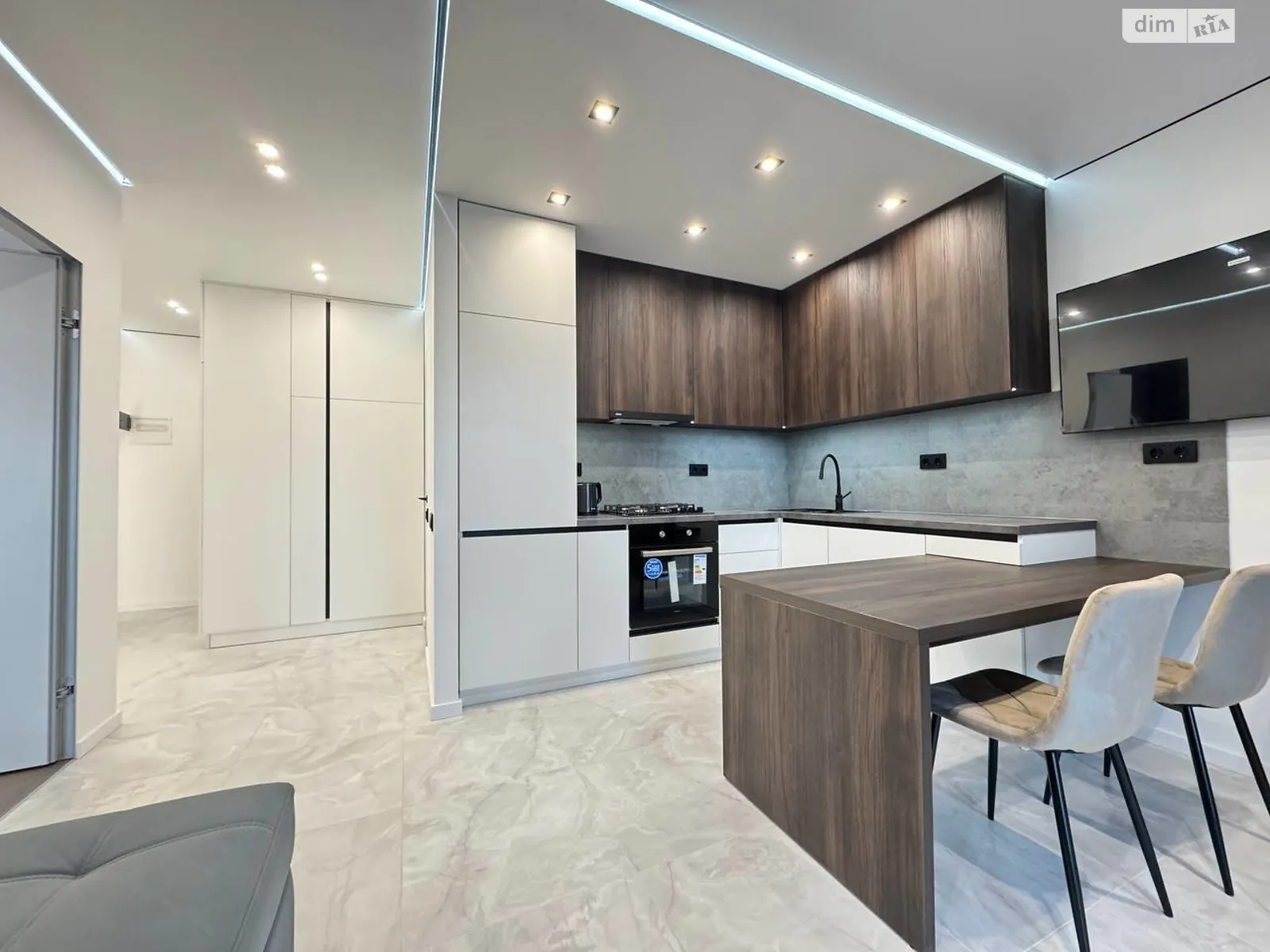 Продається 1-кімнатна квартира 49 кв. м у Івано-Франківську, вул. Юліана Пелеша(Крайківського), 1А - фото 1