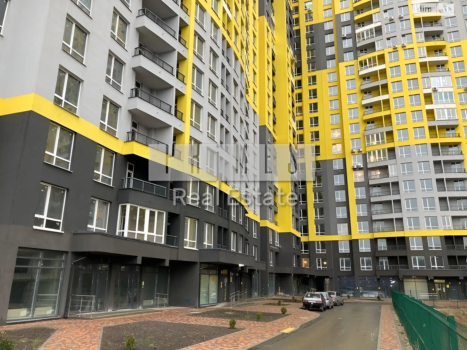 Продается 3-комнатная квартира 79.8 кв. м в Киеве, ул. Кадетский Гай, 10 - фото 1