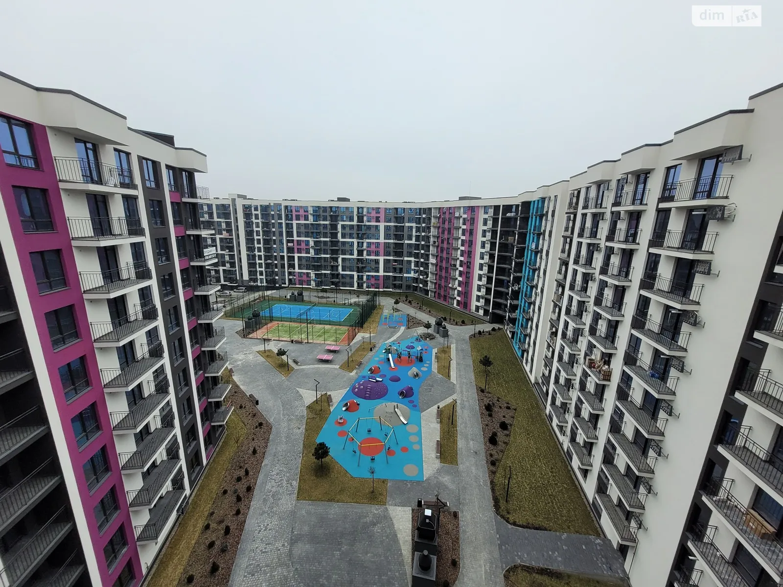 Продается 2-комнатная квартира 63 кв. м в Ивано-Франковске, ул. Крайковского, 1А - фото 1
