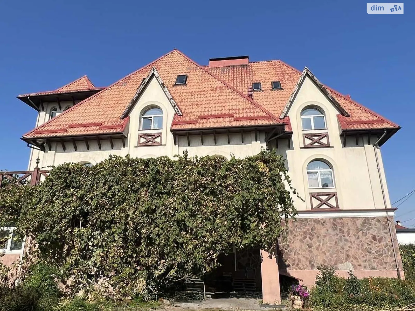 Продається будинок 3 поверховий 1011 кв. м з мансардою, цена: 640000 $ - фото 1