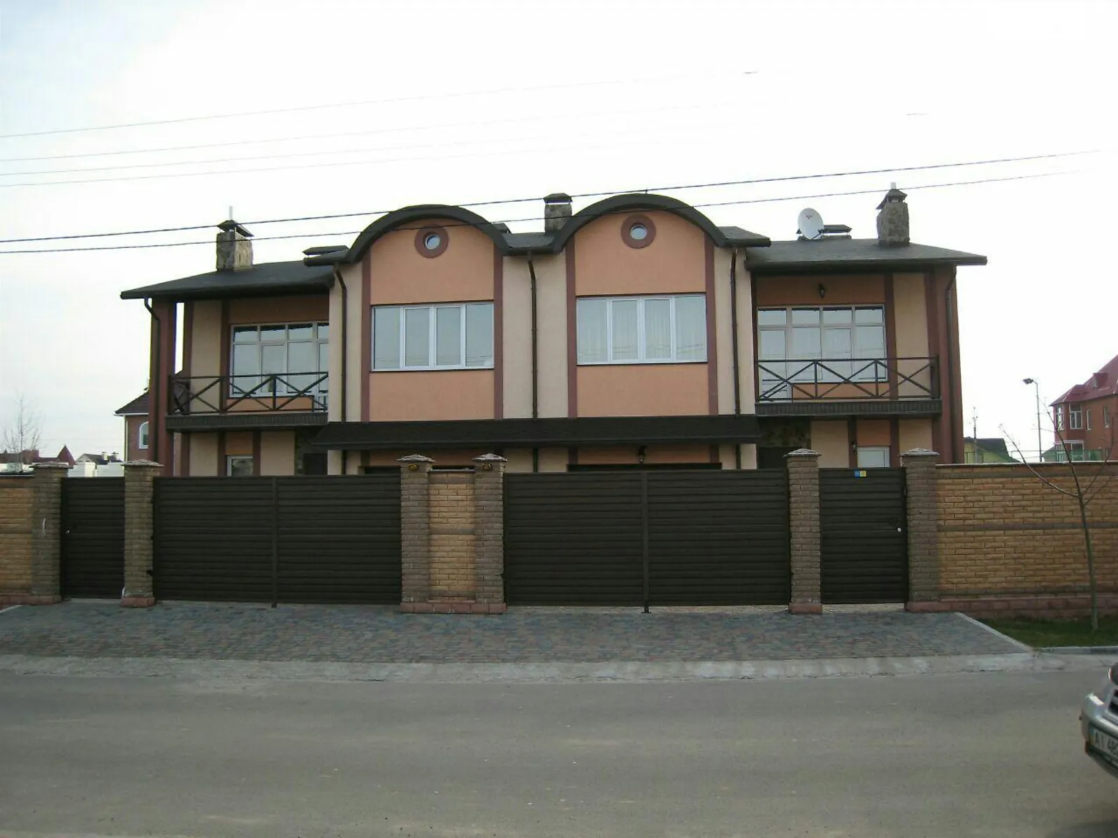 Продається будинок 2 поверховий 450 кв. м з ділянкою, цена: 750000 $ - фото 1