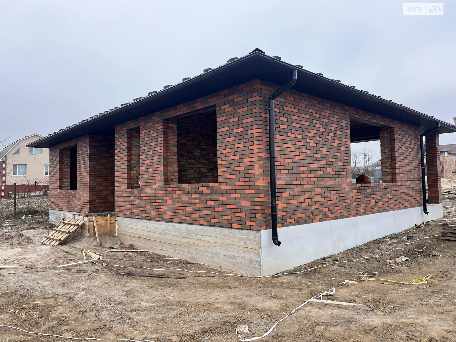Продается одноэтажный дом 95 кв. м с верандой, цена: 85000 $ - фото 1