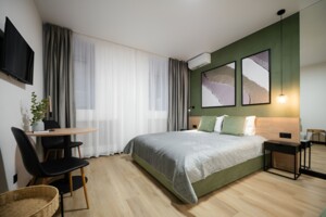 Аренда посуточная квартиры, Киев, р‑н. Шевченковский, ст.м. Контрактовая площадь, Десятинная улица, дом 1/3, кв. 10А