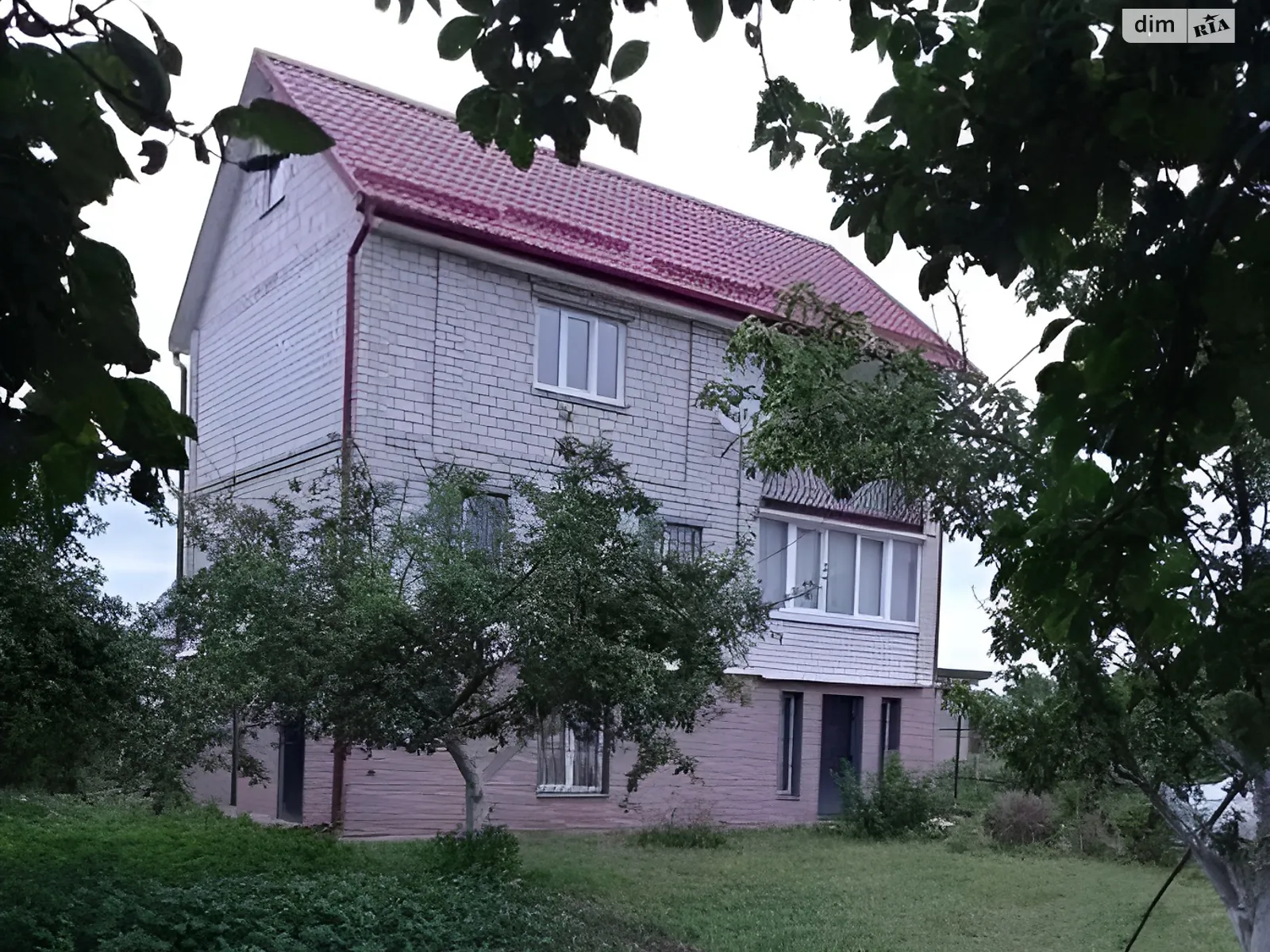 Продається будинок 3 поверховий 200 кв. м з подвалом, цена: 96000 $ - фото 1