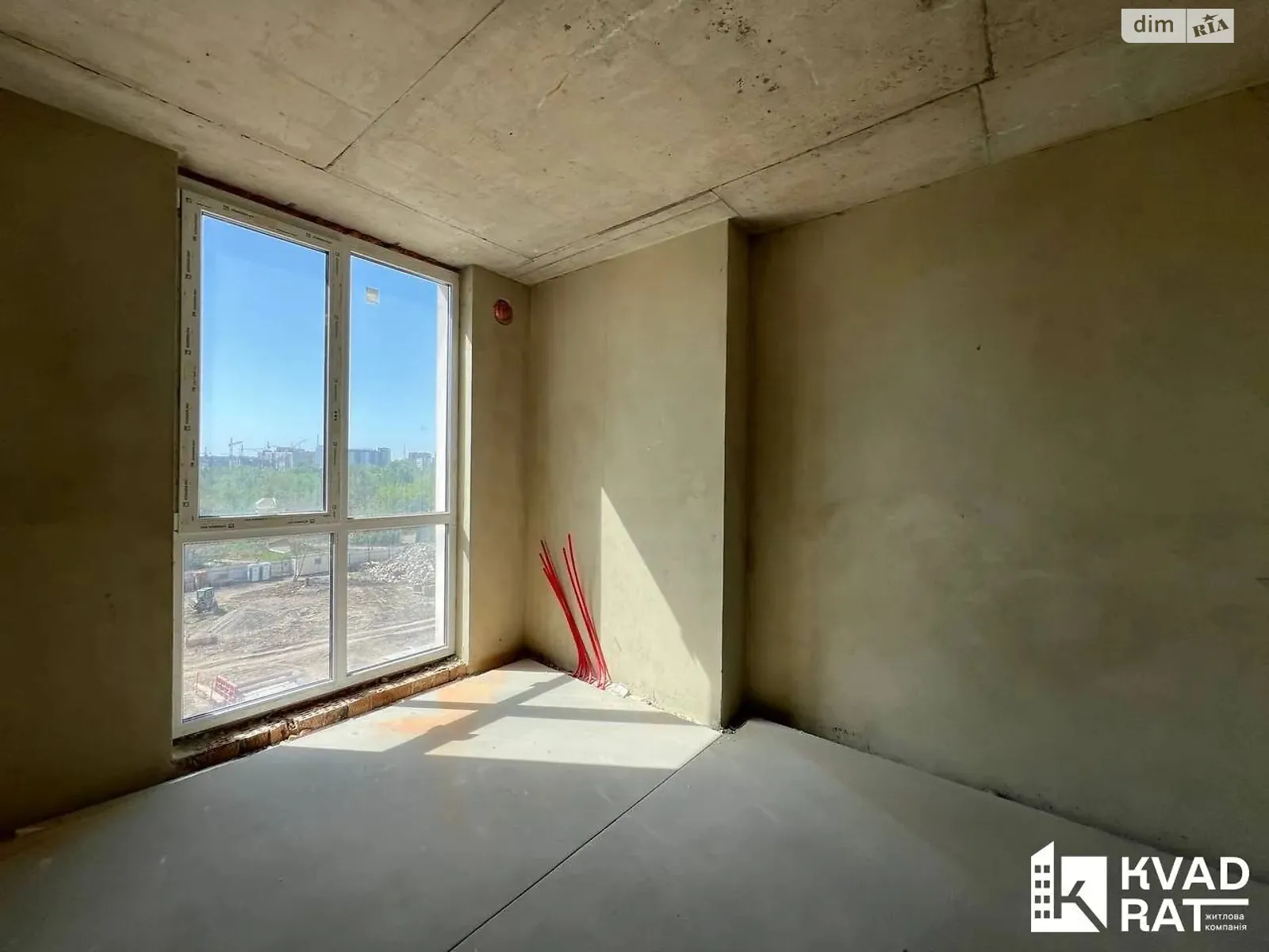 Продается 2-комнатная квартира 55 кв. м в Ивано-Франковске, ул. Химиков, 28 - фото 1