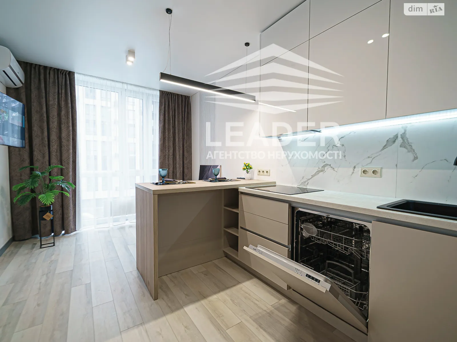 Продается 1-комнатная квартира 45.6 кв. м в Виннице, ул. 600-летия, 3В - фото 1