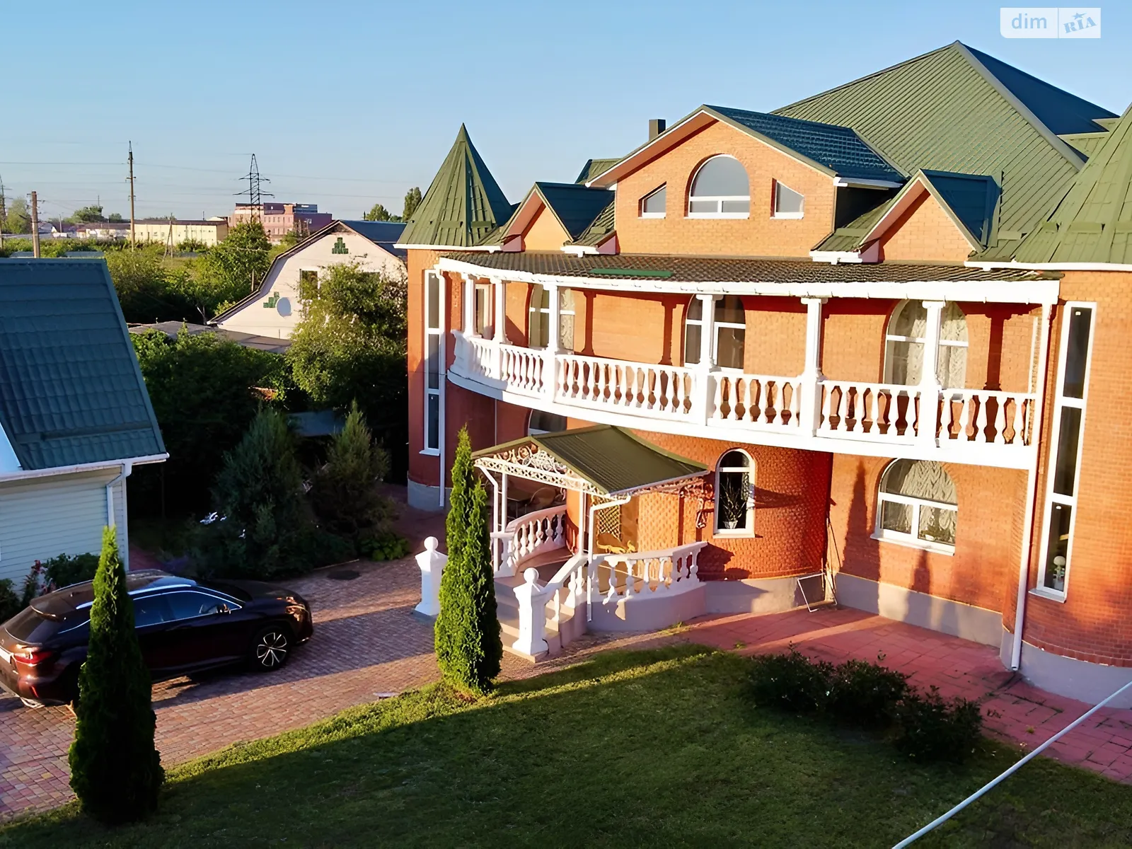 Продается дом на 3 этажа 526.1 кв. м с мансардой, цена: 245000 $ - фото 1