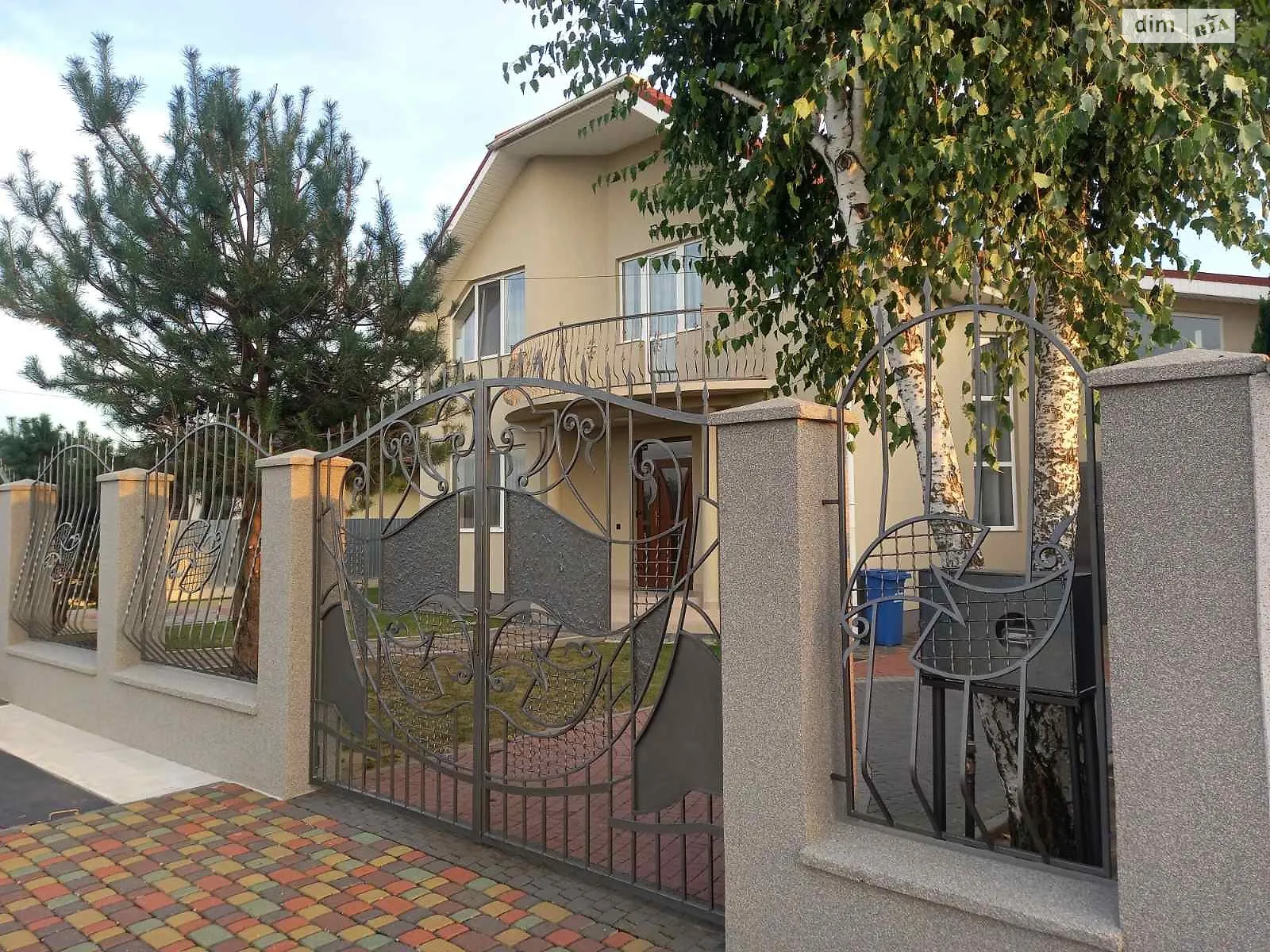 Продается дом на 2 этажа 210 кв. м с мебелью, цена: 205000 $ - фото 1