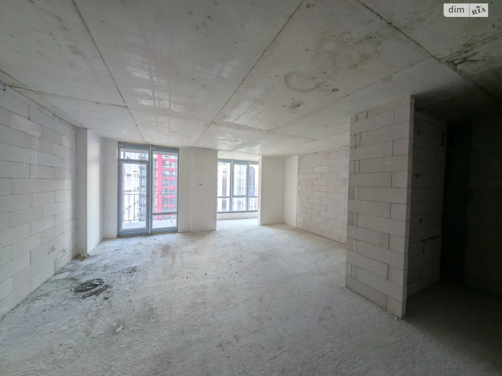 Продается 2-комнатная квартира 64 кв. м в Ивано-Франковске, ул. Левицкого Романа, 10 - фото 1