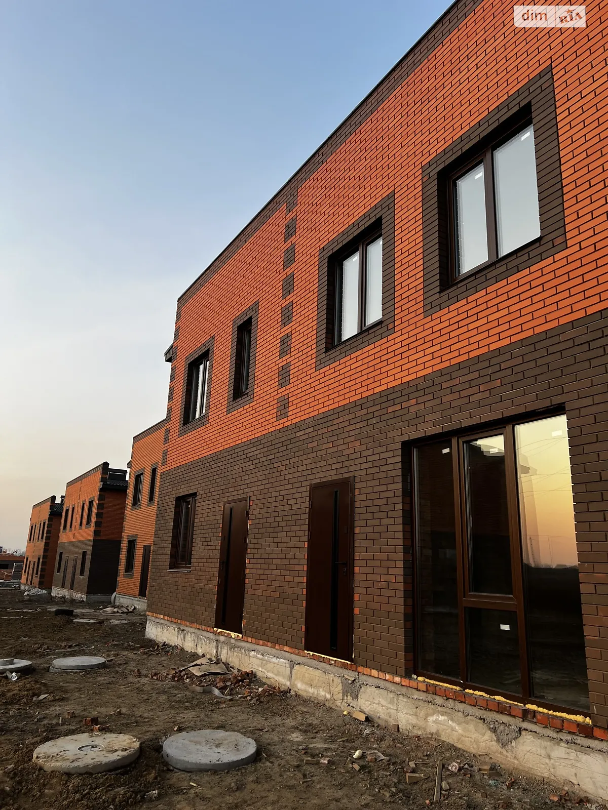 Продається частина будинку 70 кв. м з гаражем, цена: 41000 $ - фото 1