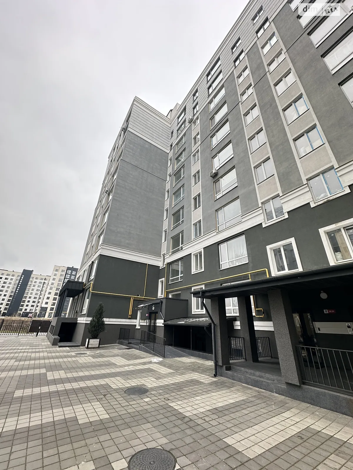 Продается 2-комнатная квартира 61.9 кв. м в Буче, ул. Ивана Кожедуба, 8А - фото 1