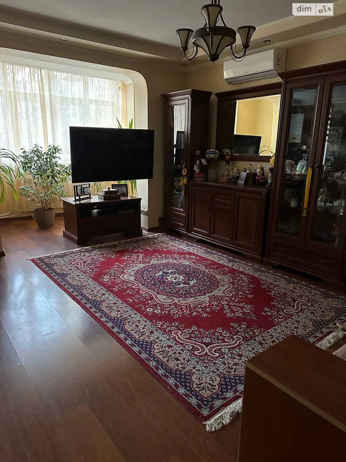 Сдается в аренду 4-комнатная квартира 95 кв. м в Ужгороде, ул. Богомольца, 30 - фото 1
