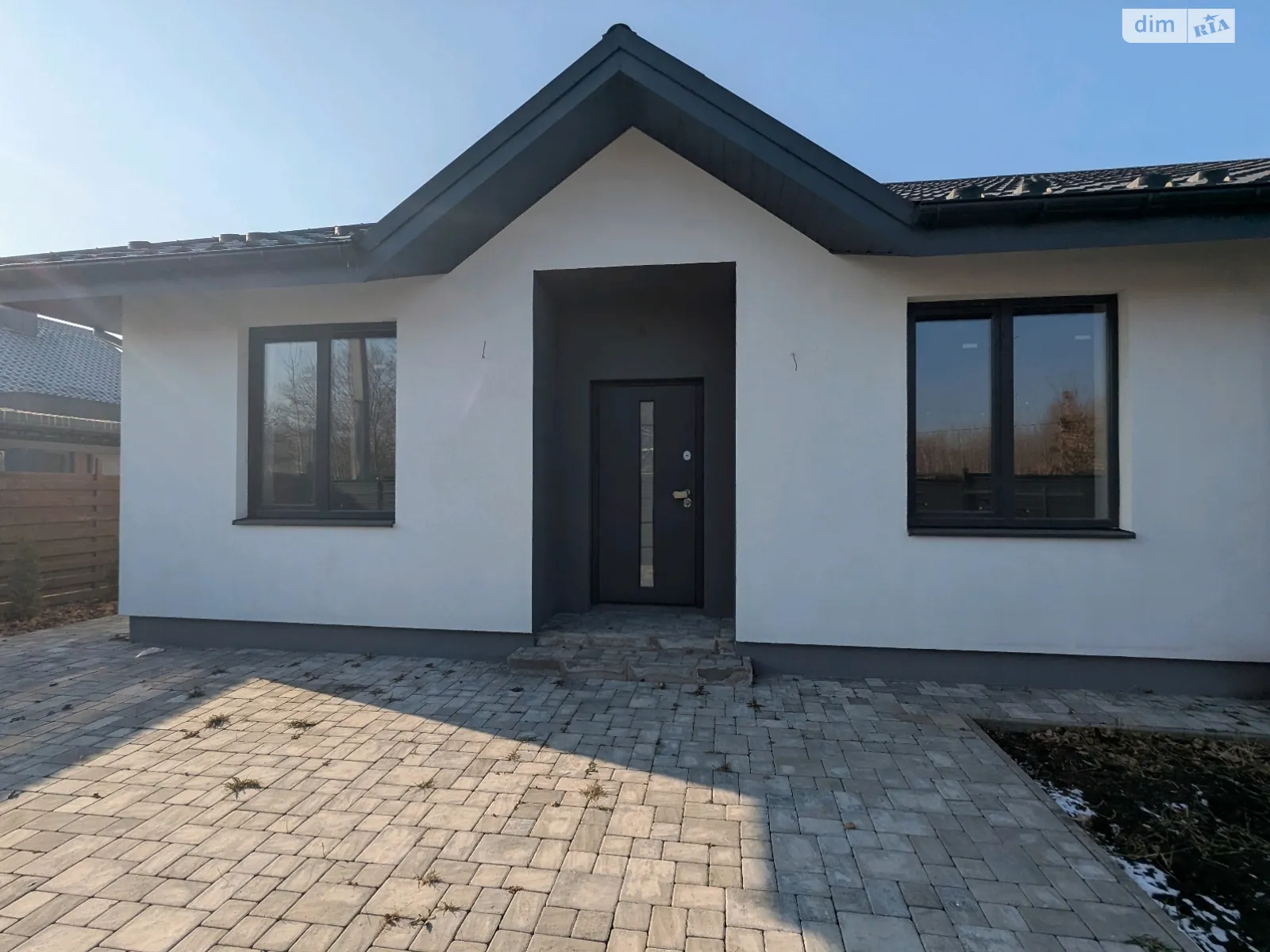 Продається одноповерховий будинок 105 кв. м з садом, цена: 66000 $ - фото 1