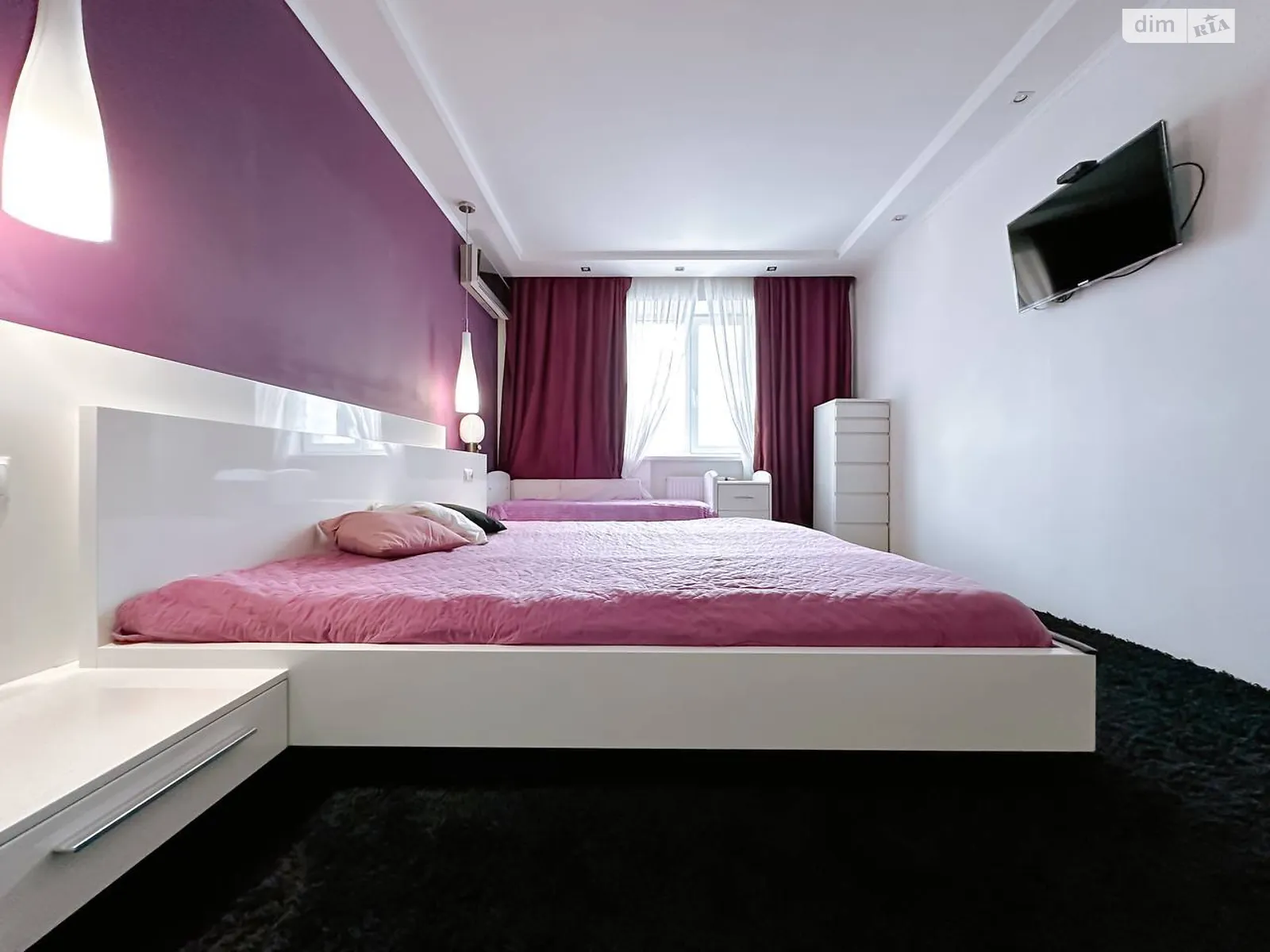 Продается 1-комнатная квартира 74.8 кв. м в, цена: 60000 $ - фото 1
