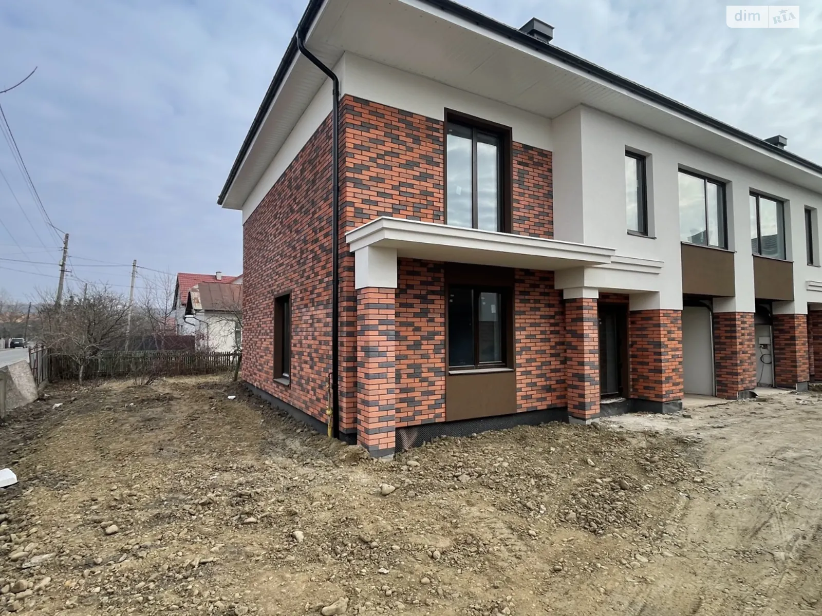 Продается дом на 2 этажа 140 кв. м с верандой, цена: 99999 $ - фото 1