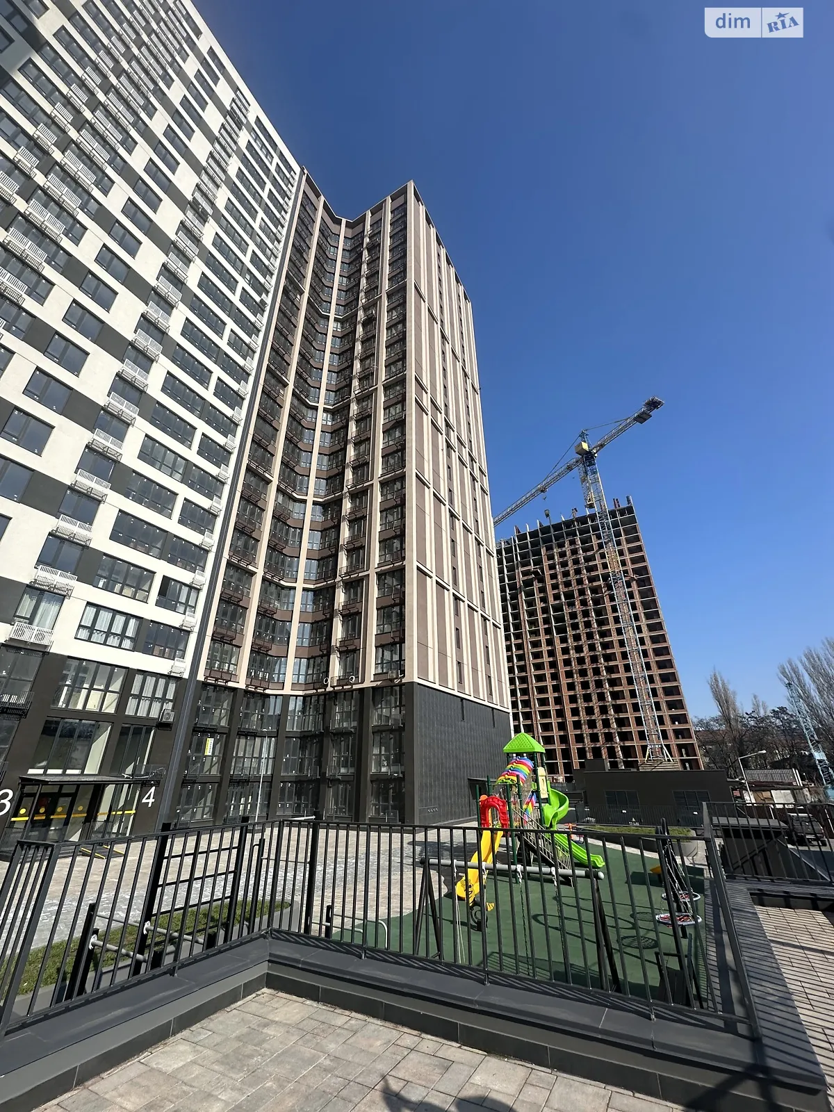 Продається 3-кімнатна квартира 99 кв. м у Одесі, вул. Івана Франка, 40 корпус 1 - фото 1