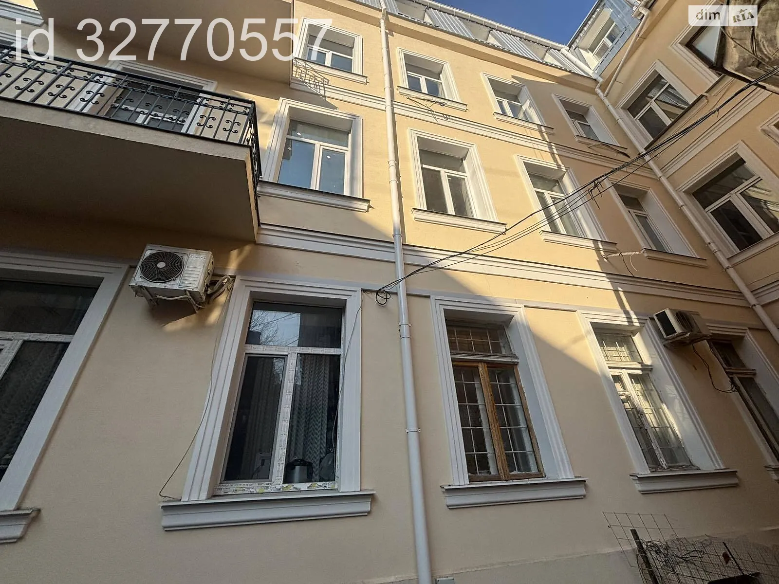 Продается комната 76 кв. м в Одессе, цена: 74999 $ - фото 1
