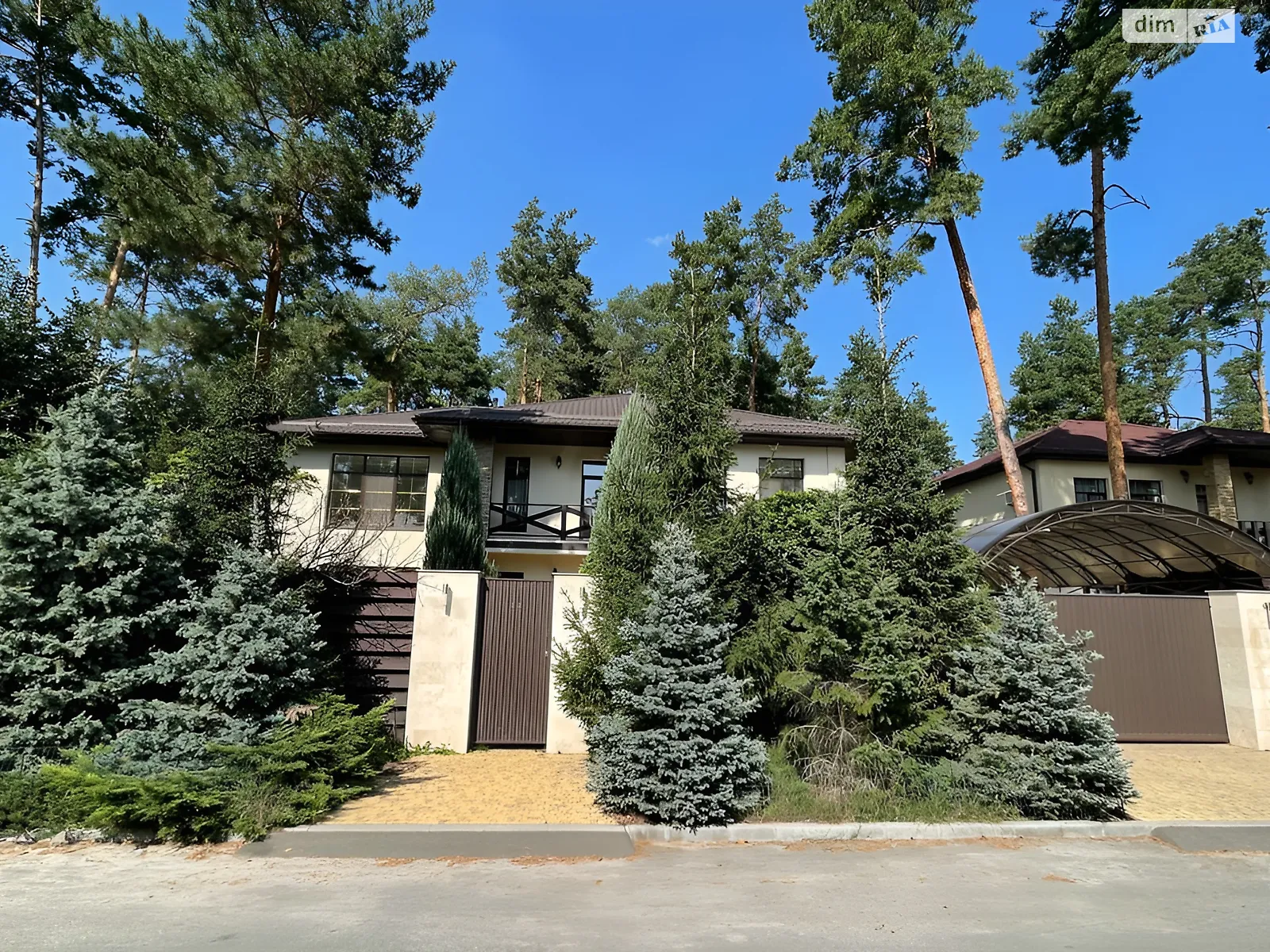 Продается дом на 2 этажа 268.8 кв. м с камином, цена: 400000 $ - фото 1