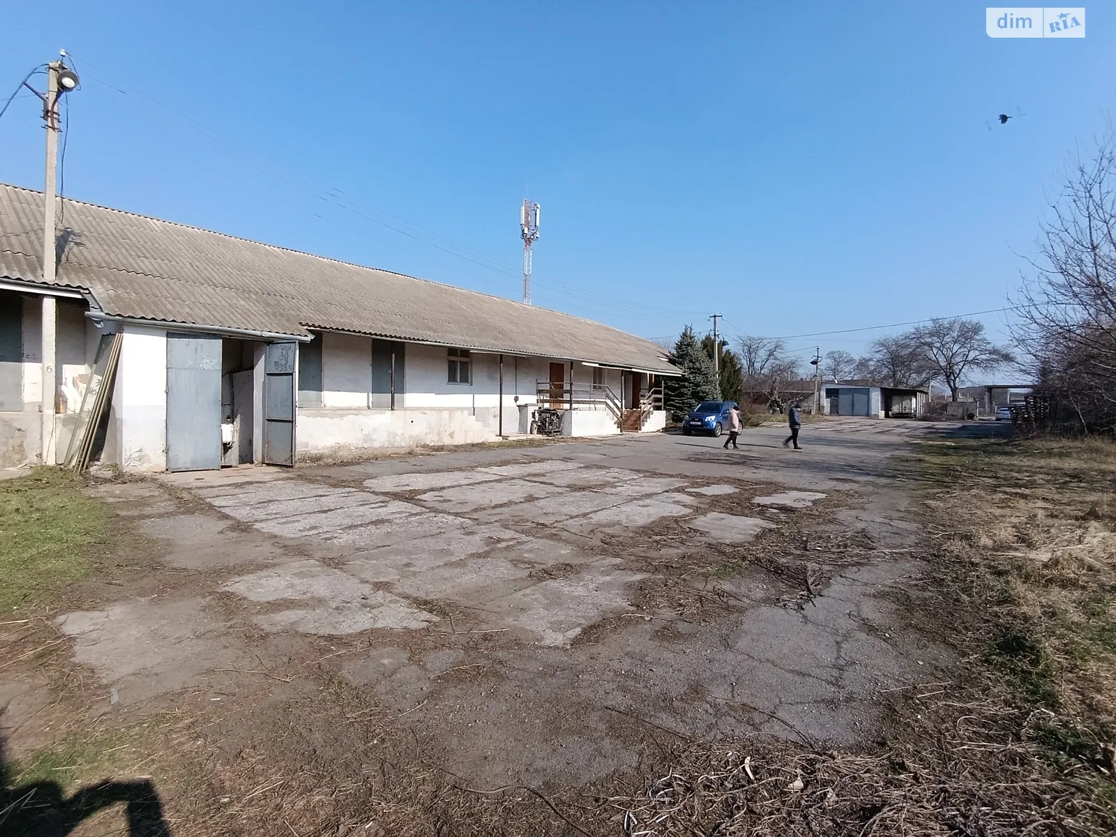 Продается объект сферы услуг 3000 кв. м в 1-этажном здании, цена: 700000 $ - фото 1