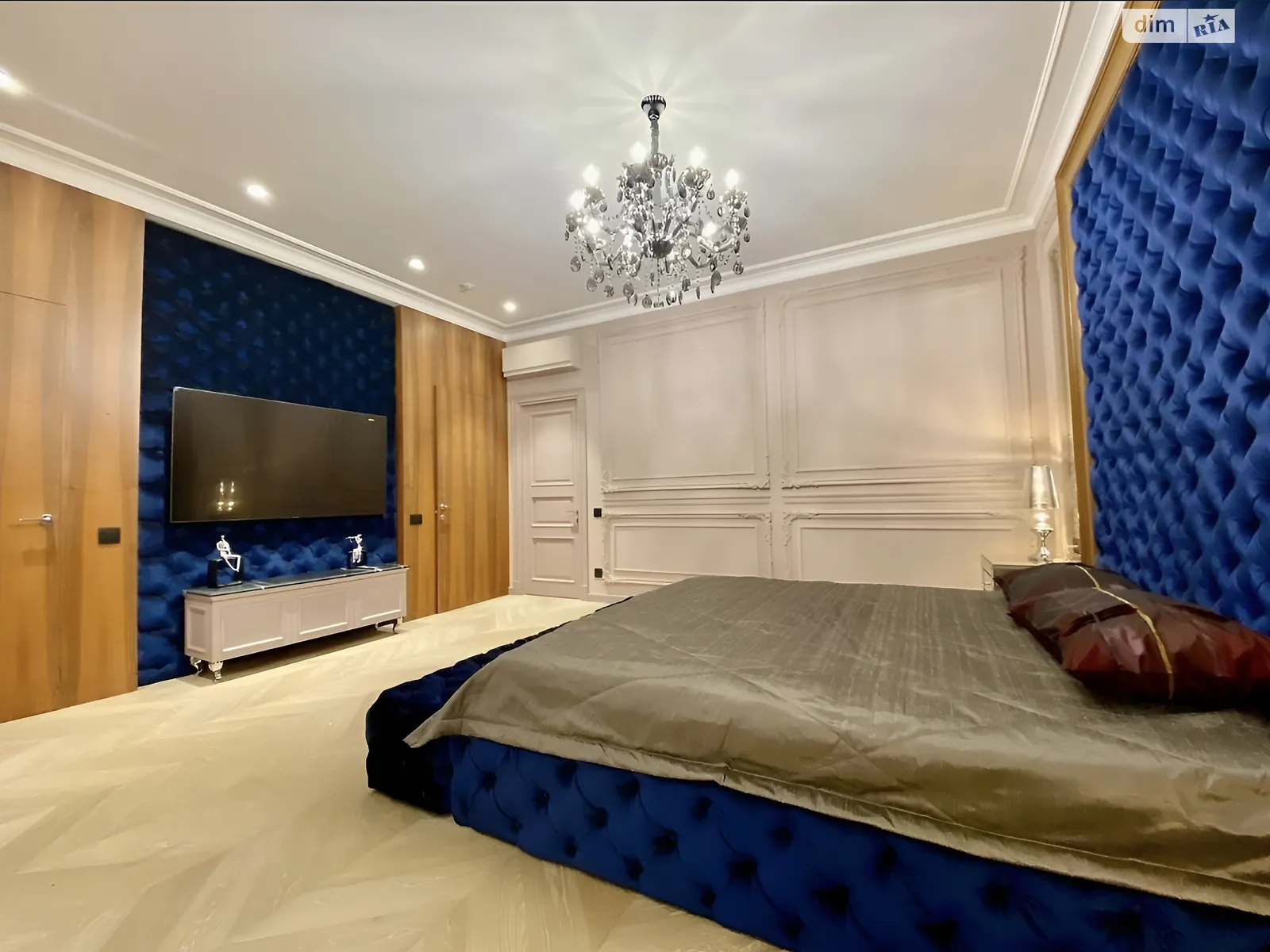 Продается дом на 2 этажа 289.2 кв. м с участком, цена: 1280000 $ - фото 1