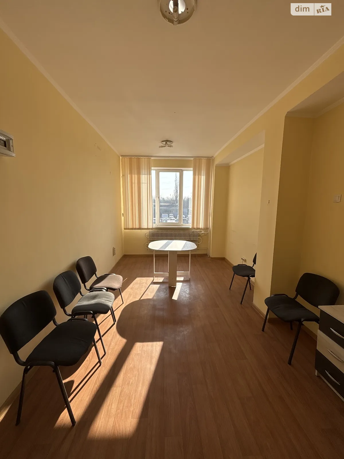 Сдается в аренду офис 18 кв. м в бизнес-центре, цена: 144 $ - фото 1