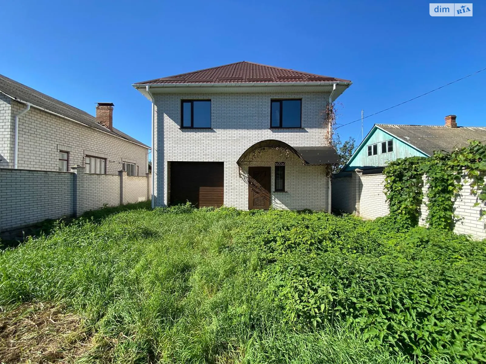 Продается дом на 2 этажа 278.8 кв. м с участком, цена: 72000 $ - фото 1