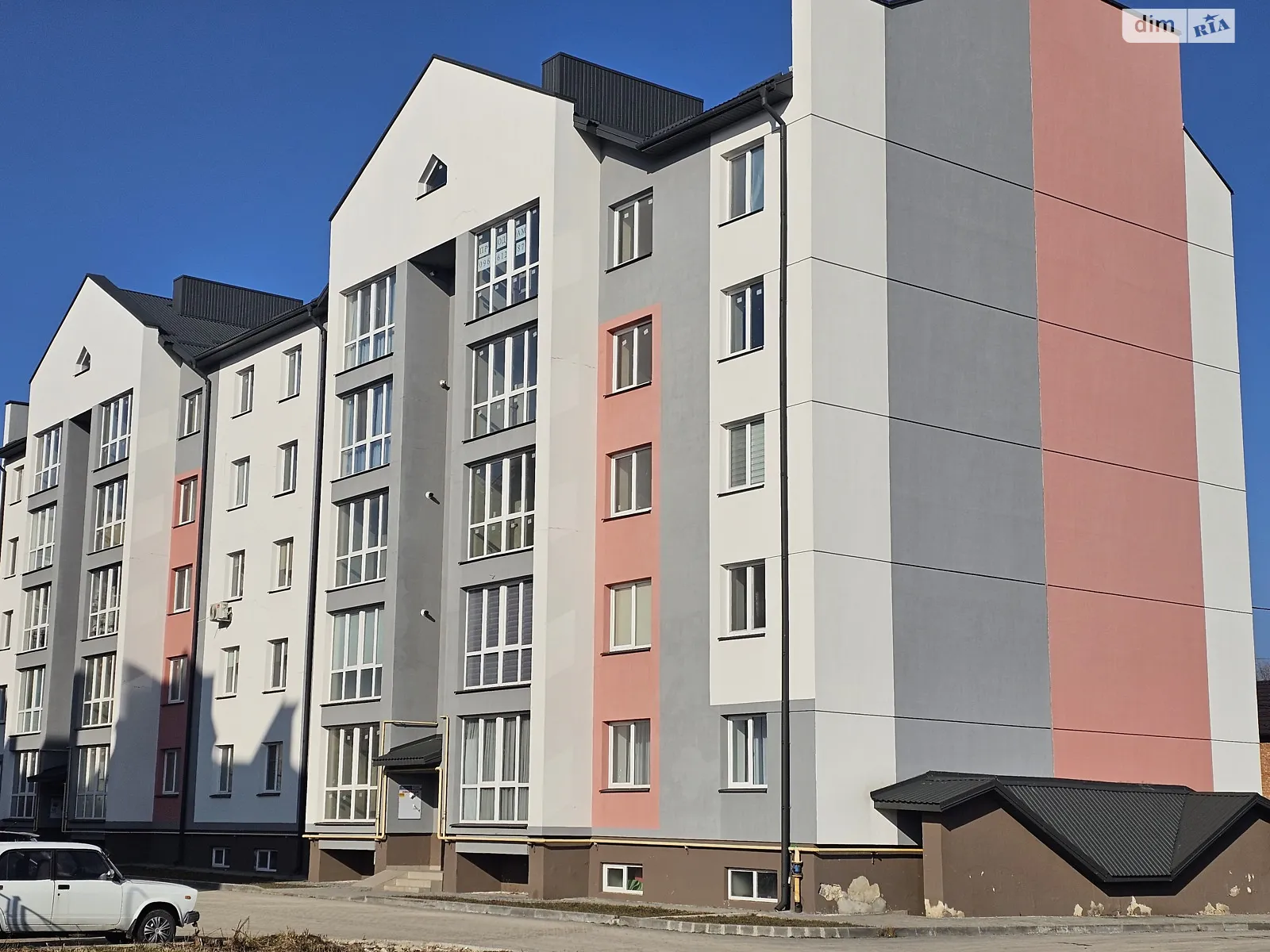 Продається 1-кімнатна квартира 41 кв. м у Теребовлі, вул. Січових Стрільців, 51Д - фото 1
