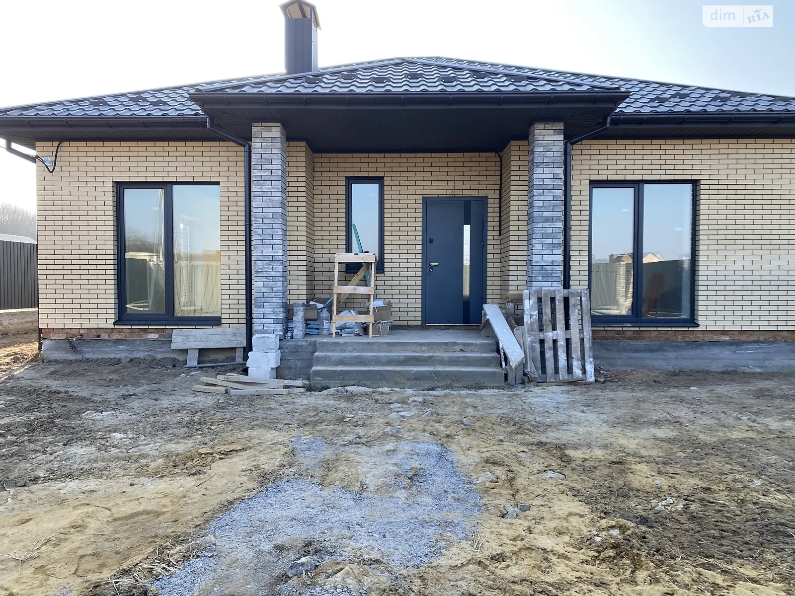 Продается одноэтажный дом 95 кв. м с верандой, цена: 77000 $ - фото 1