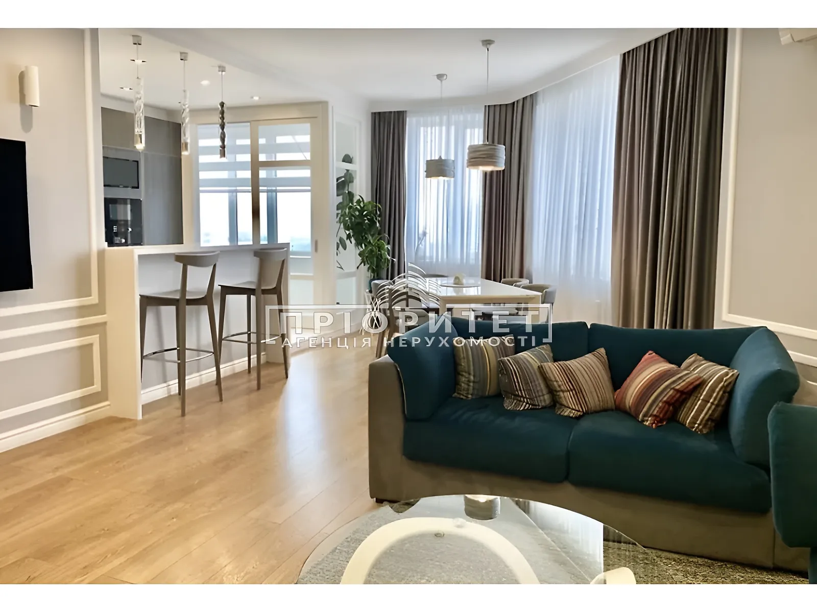 Продается 3-комнатная квартира 145.6 кв. м в Одессе, просп. Шевченко - фото 1