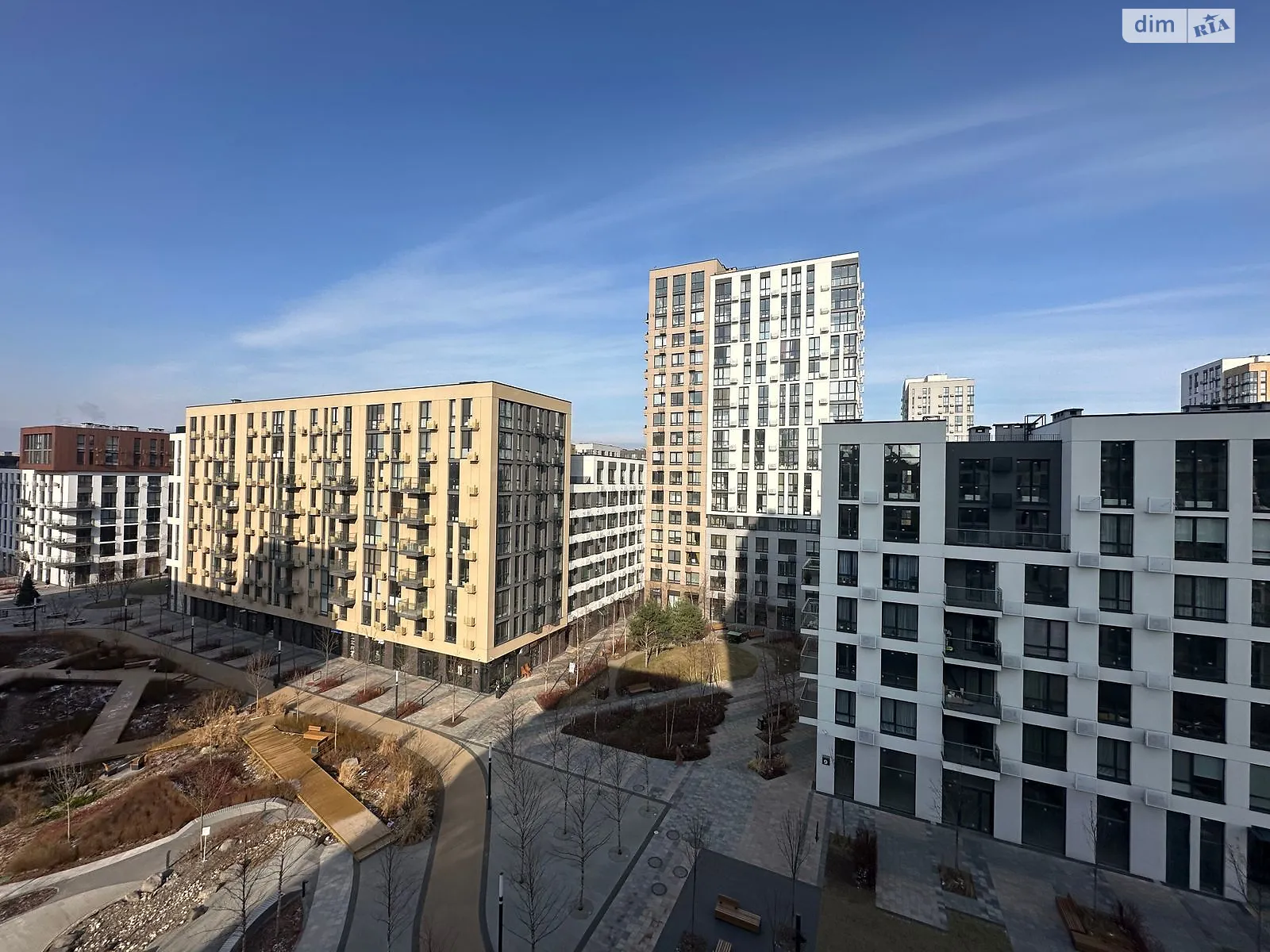 Продается 2-комнатная квартира 68.8 кв. м в Киеве, ул. Салютная, 2 - фото 1