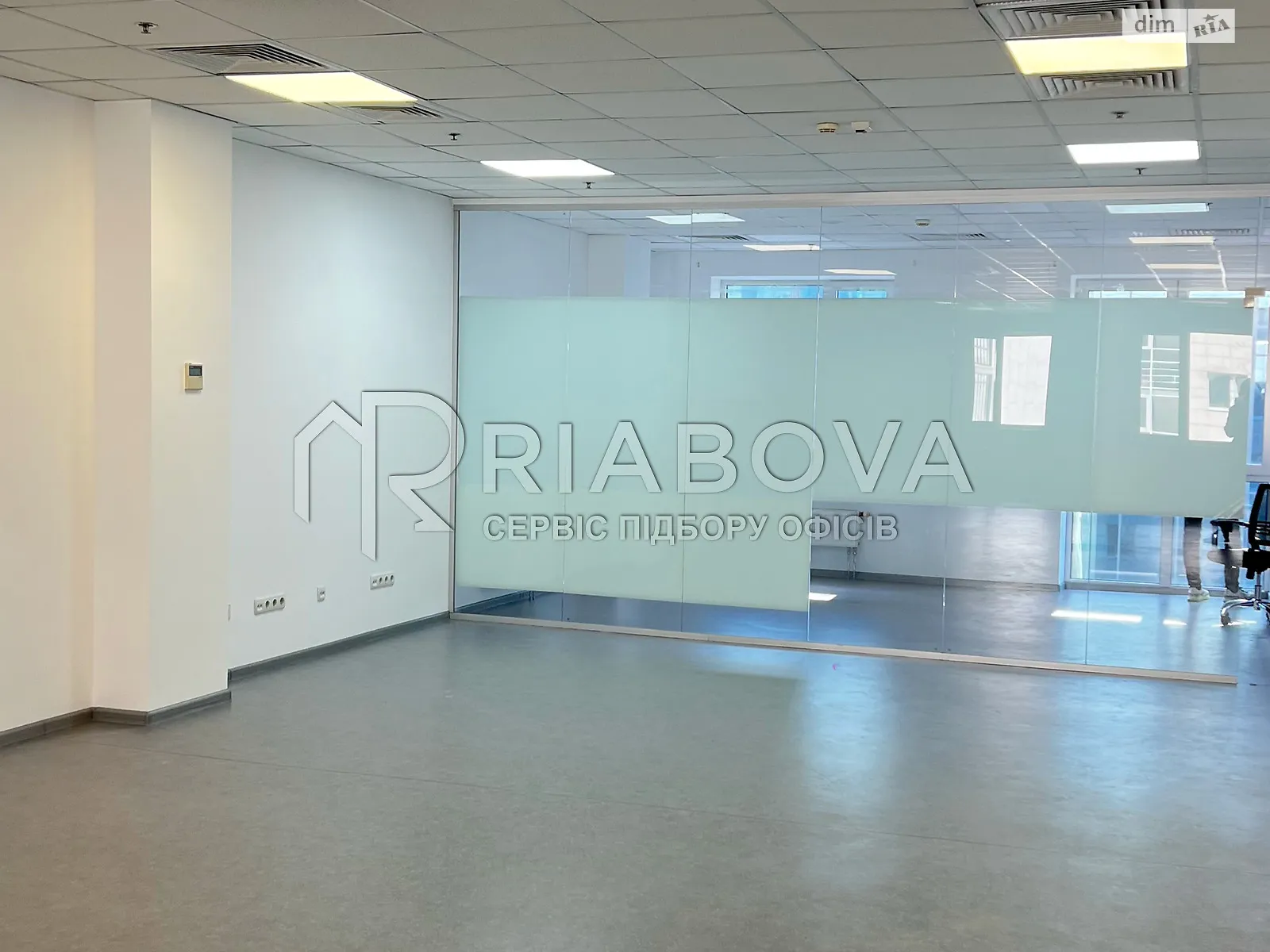 Здається в оренду офіс 120 кв. м в бізнес-центрі, цена: 2534 $ - фото 1