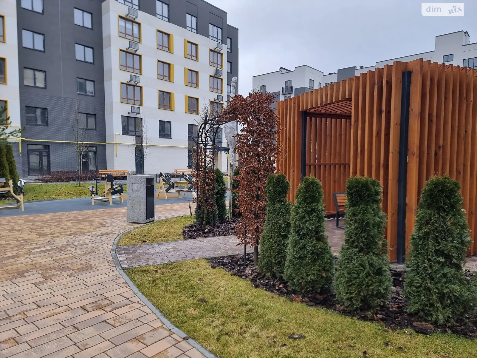 ул. Соборная(ІІІ Интернационала) Ирпень ЖК Молодость - фото 1