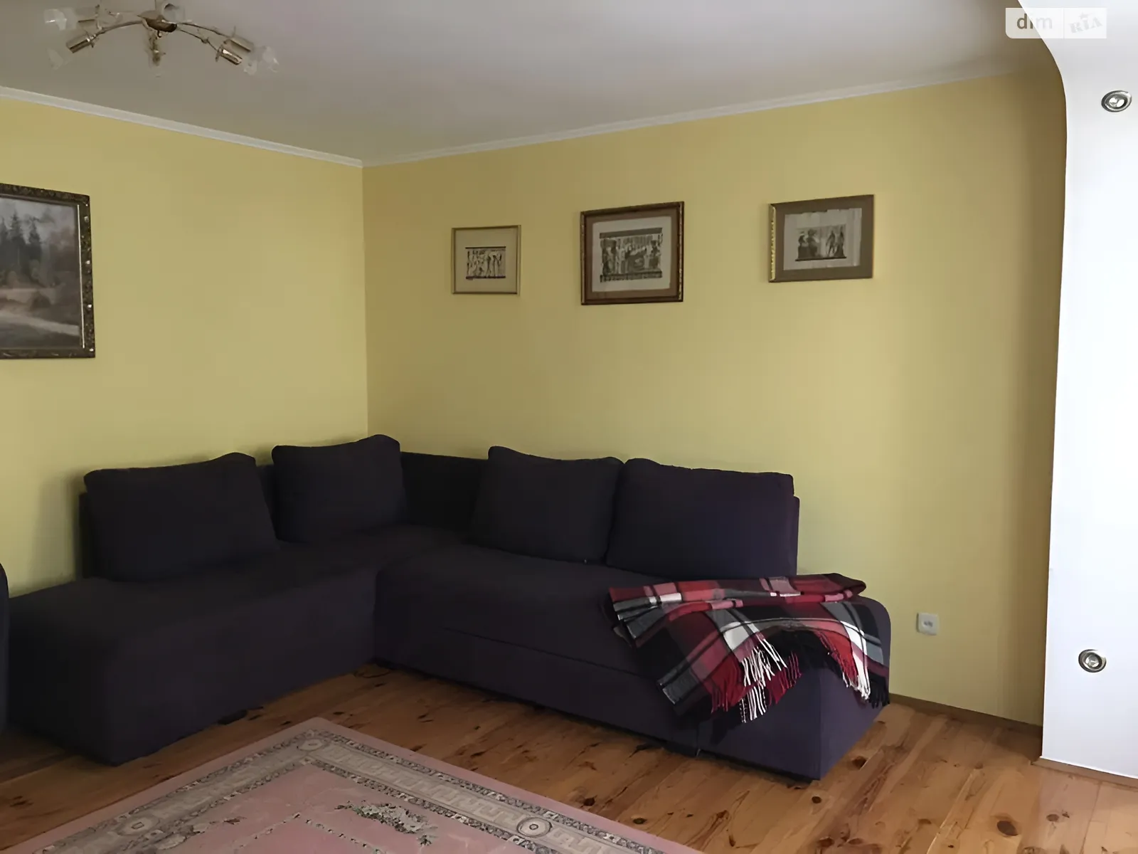 Продается дом на 3 этажа 100 кв. м с камином, цена: 210000 $ - фото 1