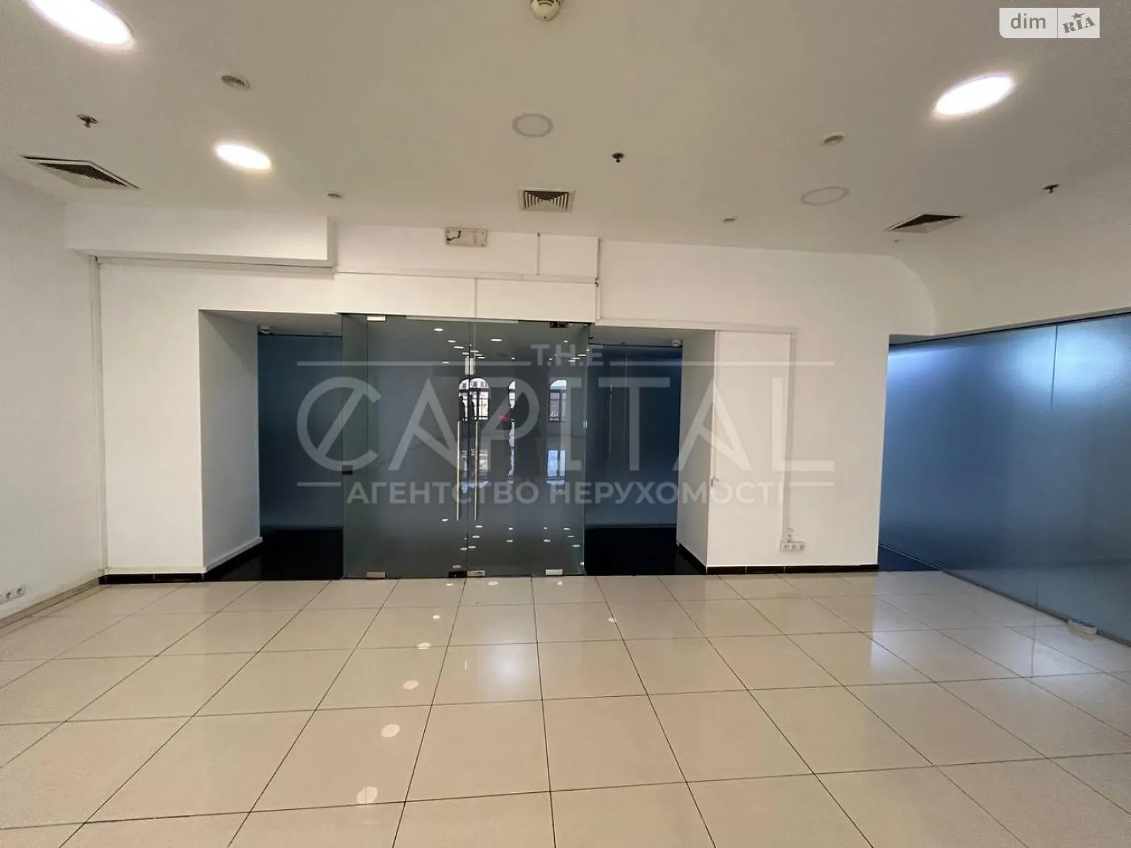 Здається в оренду офіс 137 кв. м в бізнес-центрі, цена: 2070 $ - фото 1
