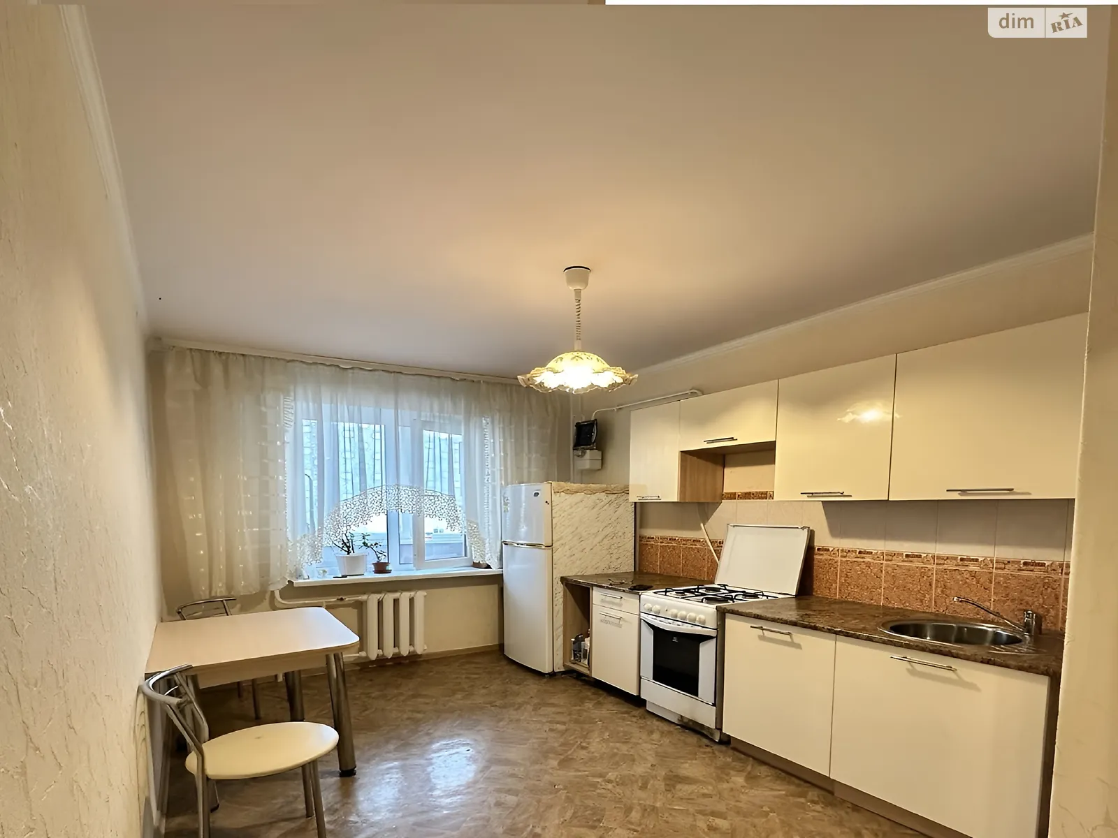 Продається 3-кімнатна квартира 74 кв. м у Одесі, вул. Академіка Сахарова - фото 1