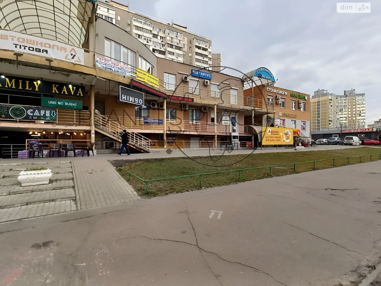 Сдается в аренду помещения свободного назначения 106.2 кв. м в 2-этажном здании, цена: 40000 грн - фото 1