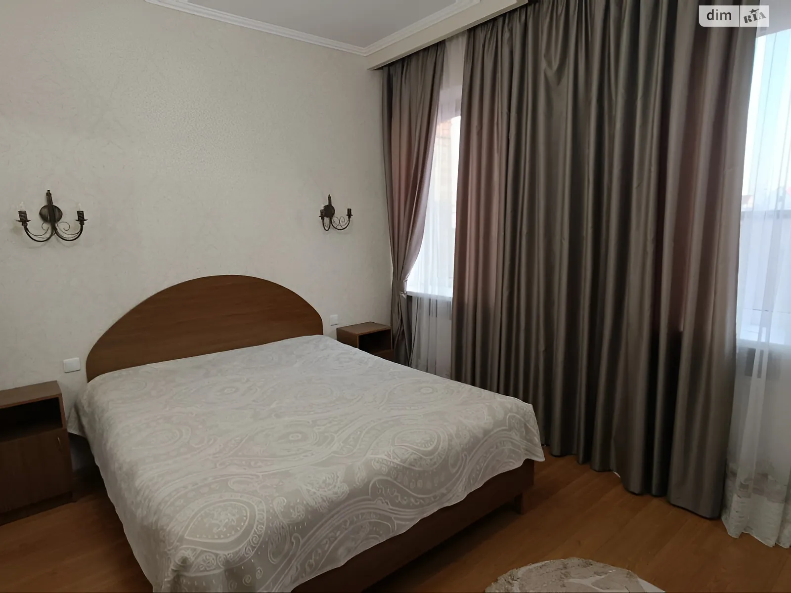 Продается дом на 2 этажа 162.4 кв. м с балконом, цена: 170000 $ - фото 1