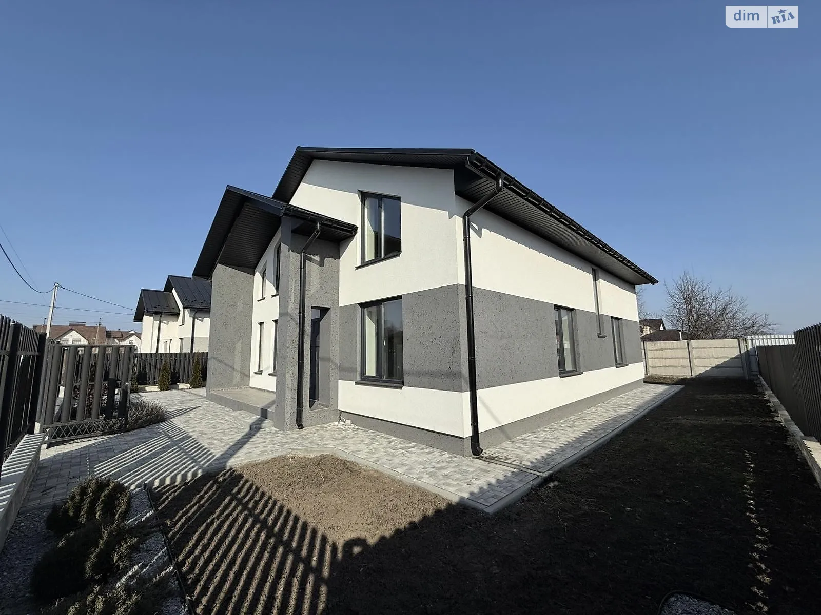 Продається будинок 2 поверховий 160 кв. м з садом, цена: 140000 $ - фото 1