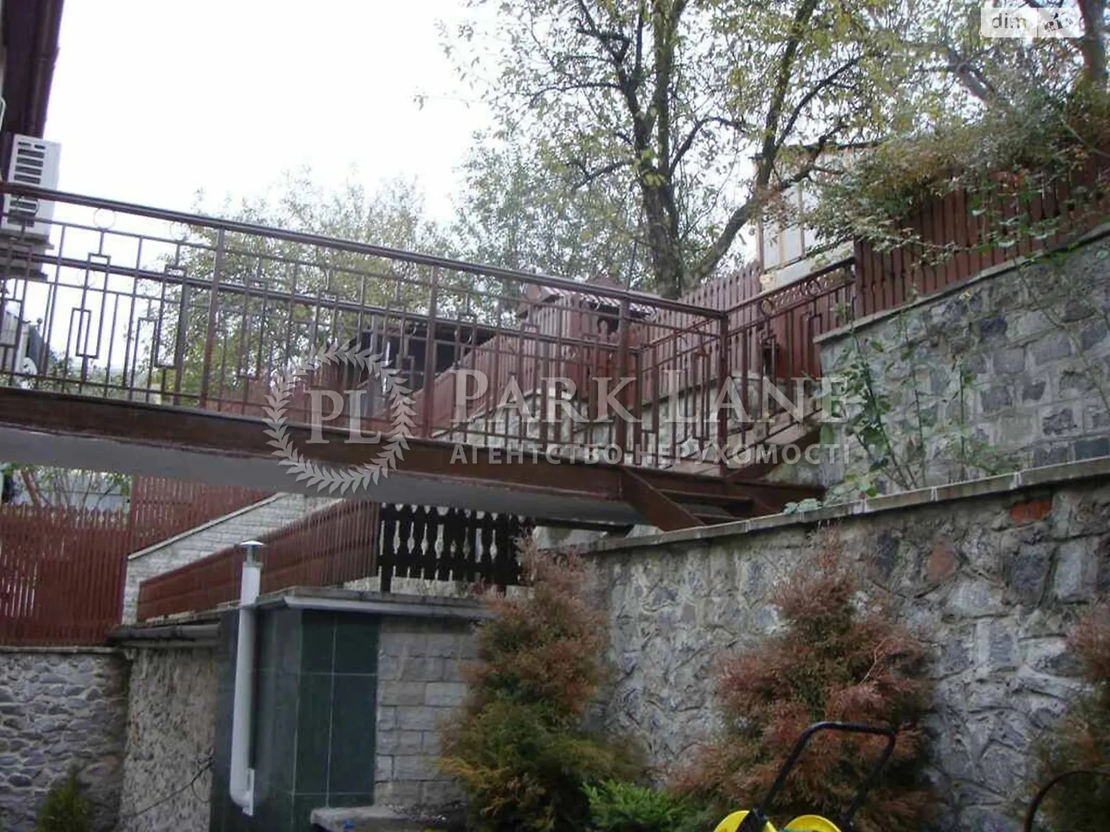 Продается дом на 2 этажа 270 кв. м с мансардой, цена: 280000 $ - фото 1