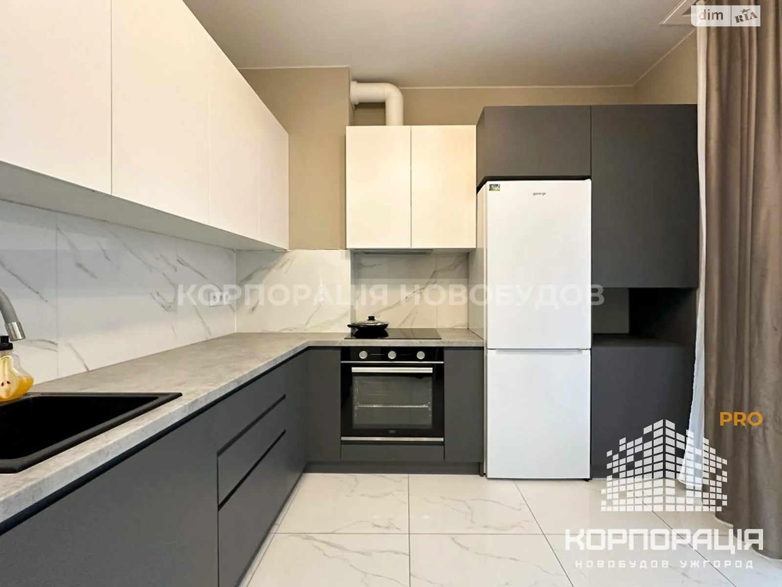 Продається 2-кімнатна квартира 68 кв. м у Ужгороді, вул. Баб'яка, 17Б - фото 1