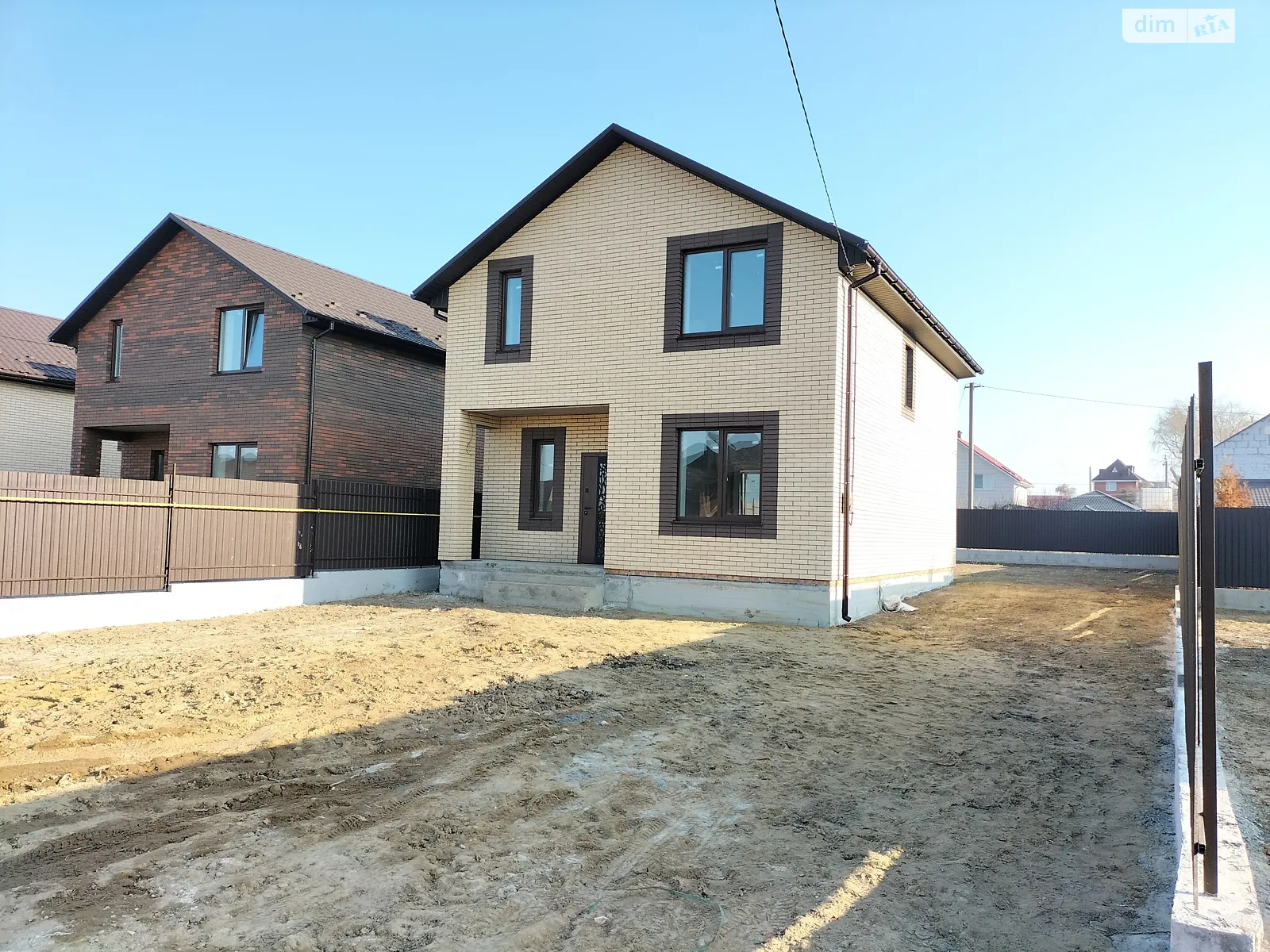 Продается дом на 2 этажа 125 кв. м с беседкой, цена: 93000 $ - фото 1
