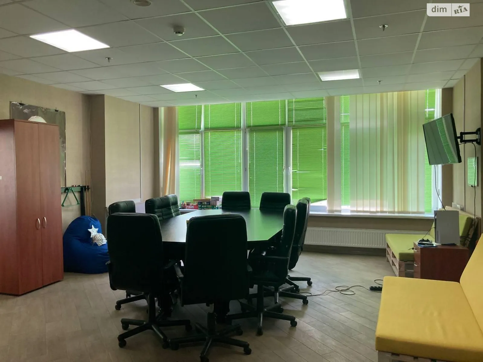 Продается офис 113 кв. м в бизнес-центре, цена: 190000 $ - фото 1