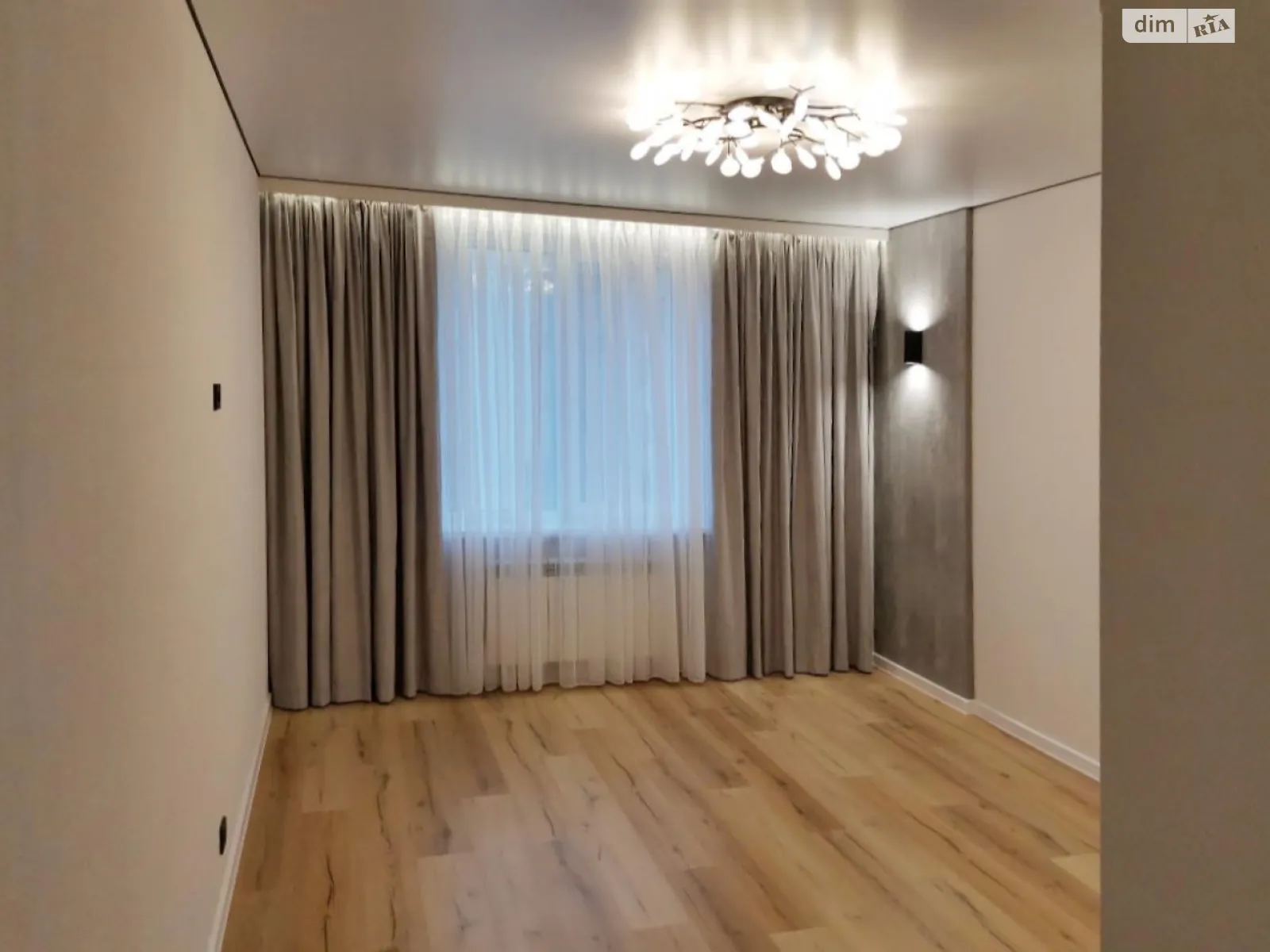 Продається 2-кімнатна квартира 58 кв. м у Львові, вул. Роксоляни - фото 1