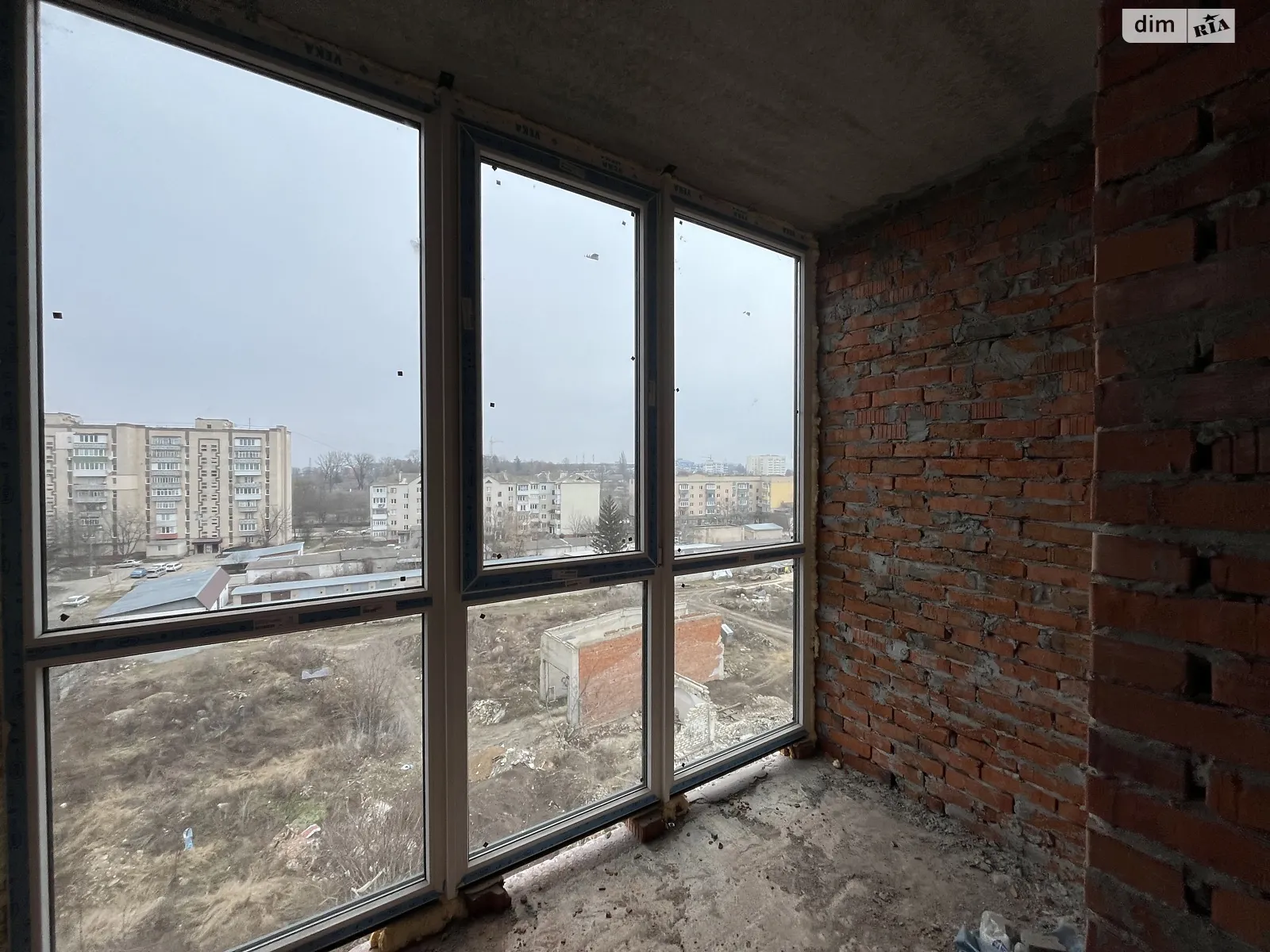 Продается 1-комнатная квартира 40.18 кв. м в Каменце-Подольском, ул. Патриарха Мстислава - фото 1
