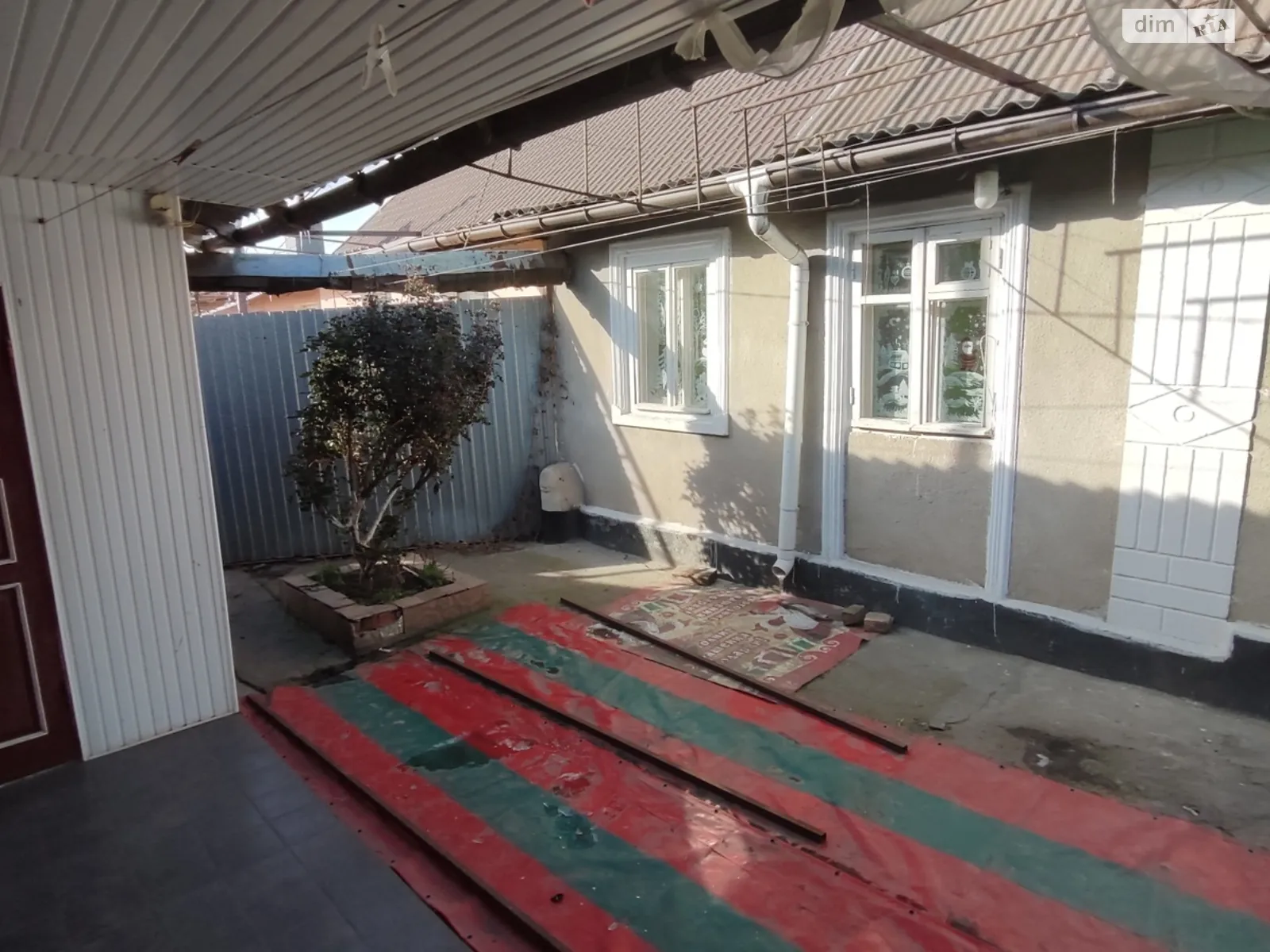 Продається одноповерховий будинок 120 кв. м з ділянкою, цена: 32000 $ - фото 1