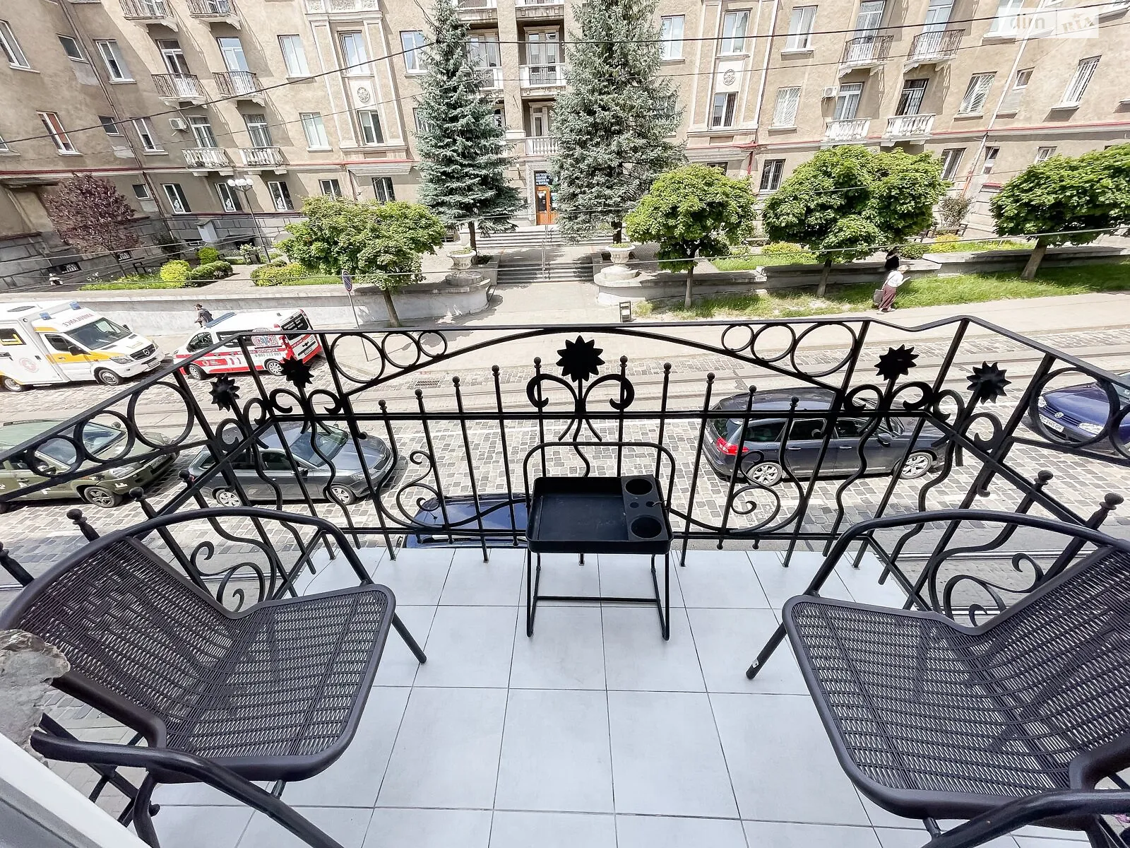 Продається 3-кімнатна квартира 80 кв. м у Львові, вул. Мечникова, 25 - фото 1