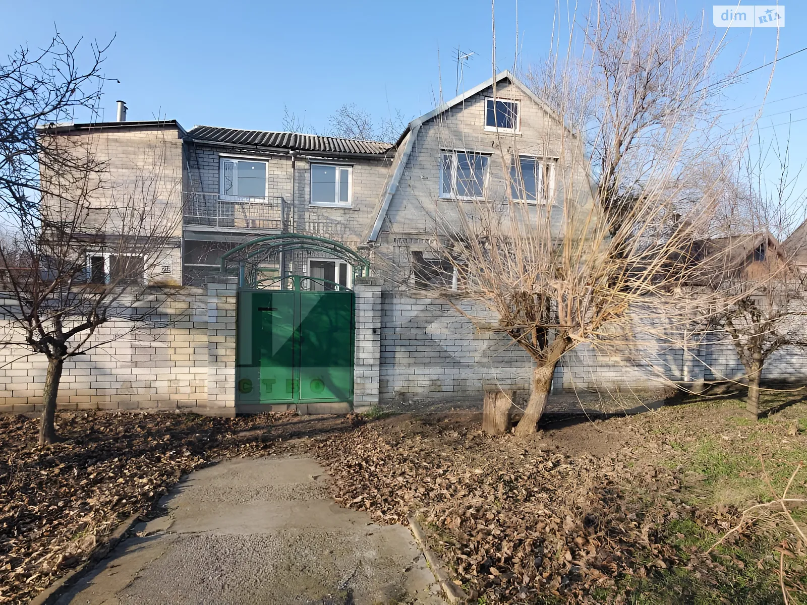Продается дом на 2 этажа 188 кв. м с гаражом, цена: 34999 $ - фото 1